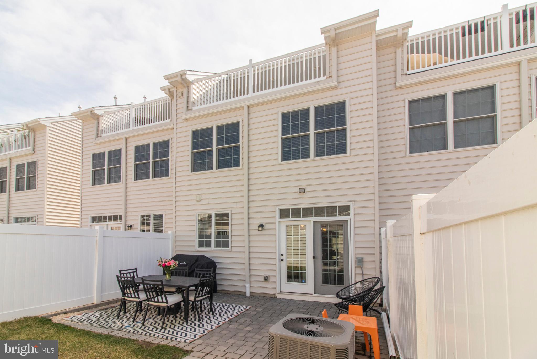 MAGNOLIA PLACE - Residential