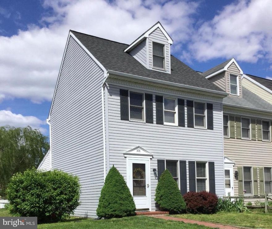 Homebuyers Look No More!!! Beautiful End unit home on very large corner lot w/spacious & appealing porch and attached deck overlooking lovely landscaping. Lots of storage in this home both inside and out, w/partially finished basement. Located in a wonderful section of Quail Ridge in the Warwick School District! This NO HOA FEE townhouse neighborhood is located on the north side of Lititz!!! CLOSE TO EVERYTHING!!! Just a short walk to the ''COOLEST SMALL TOWN IN AMERICA'', you can be in the center of historic Lititz, enjoying the local events, quaint shops, pretzels, chocolate and Lititz Park (feed the ducks)! COME SEE!!!