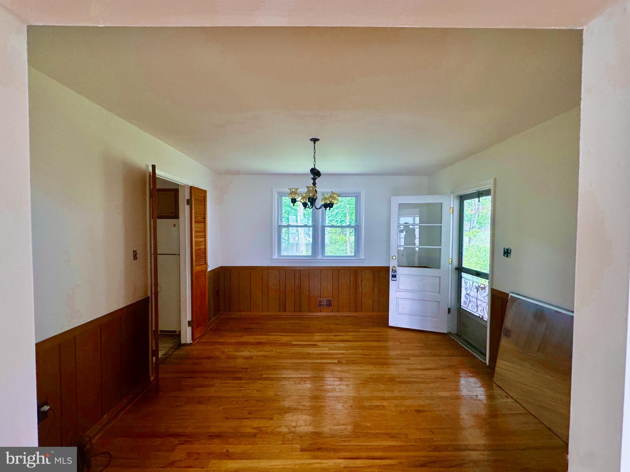 FORT WASHINGTON - Residential