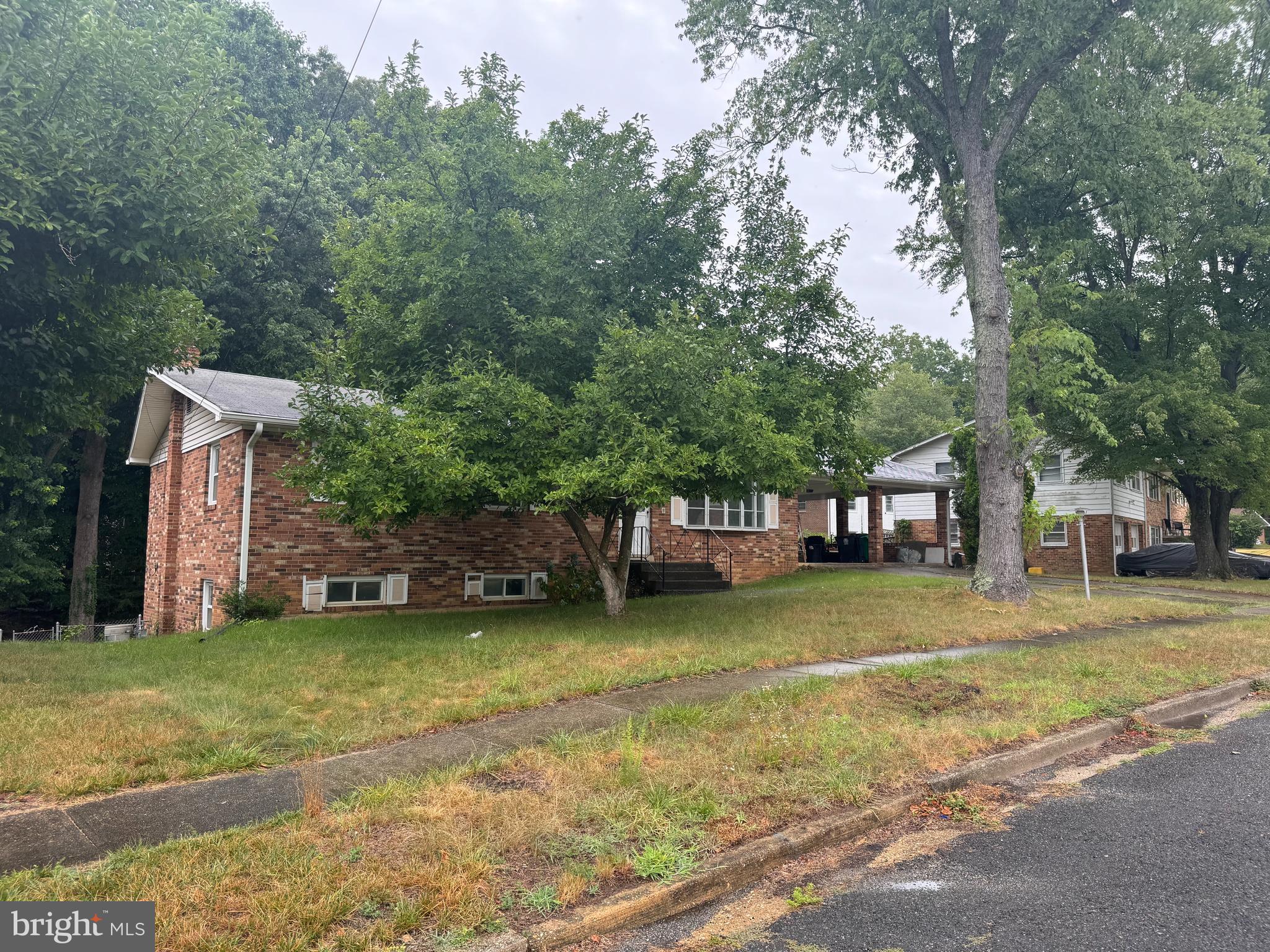 FORT WASHINGTON - Residential