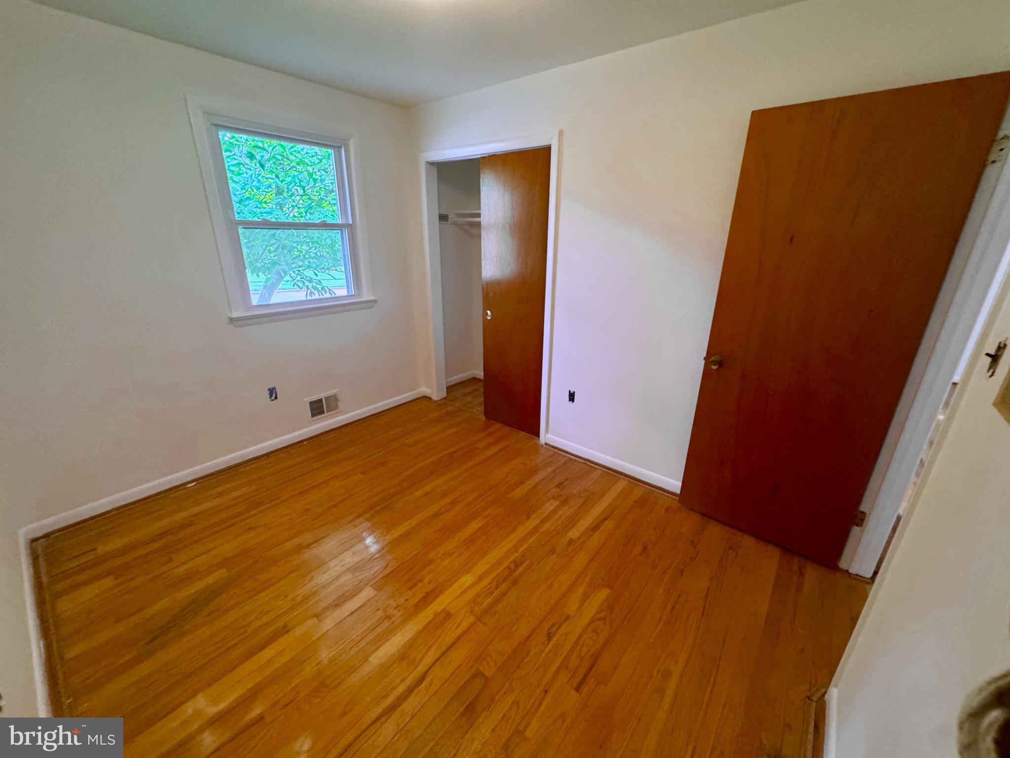 FORT WASHINGTON - Residential