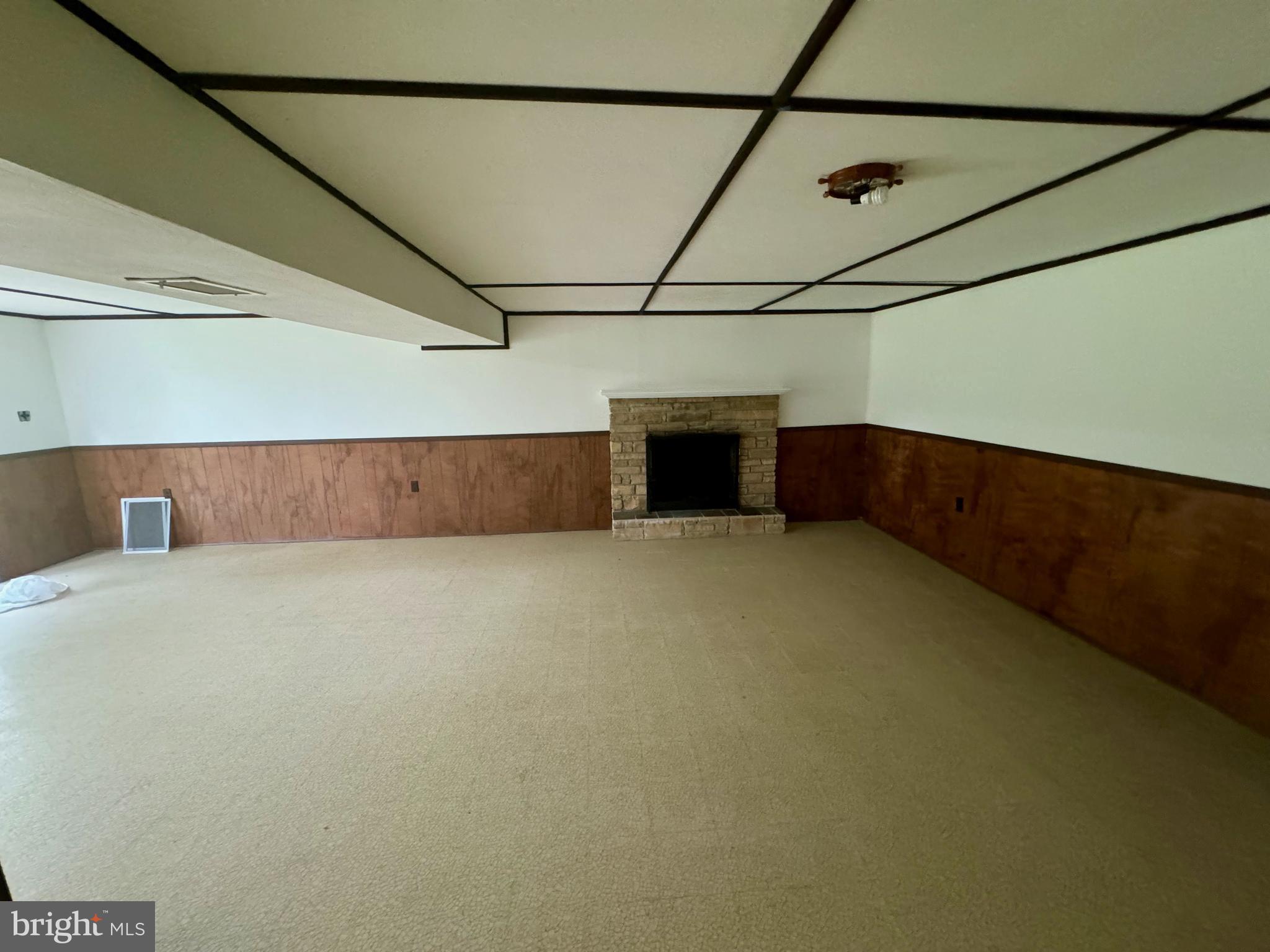 FORT WASHINGTON - Residential