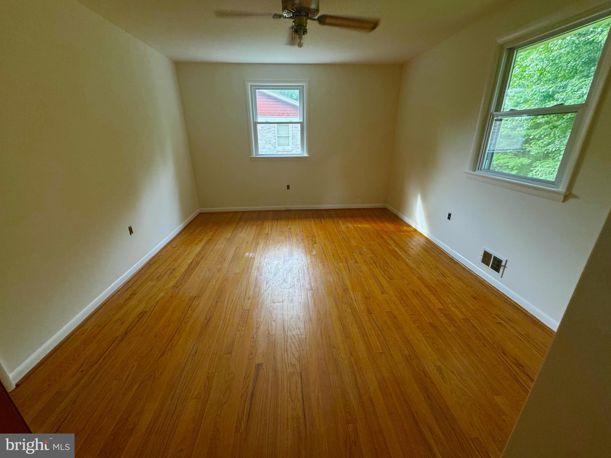 FORT WASHINGTON - Residential