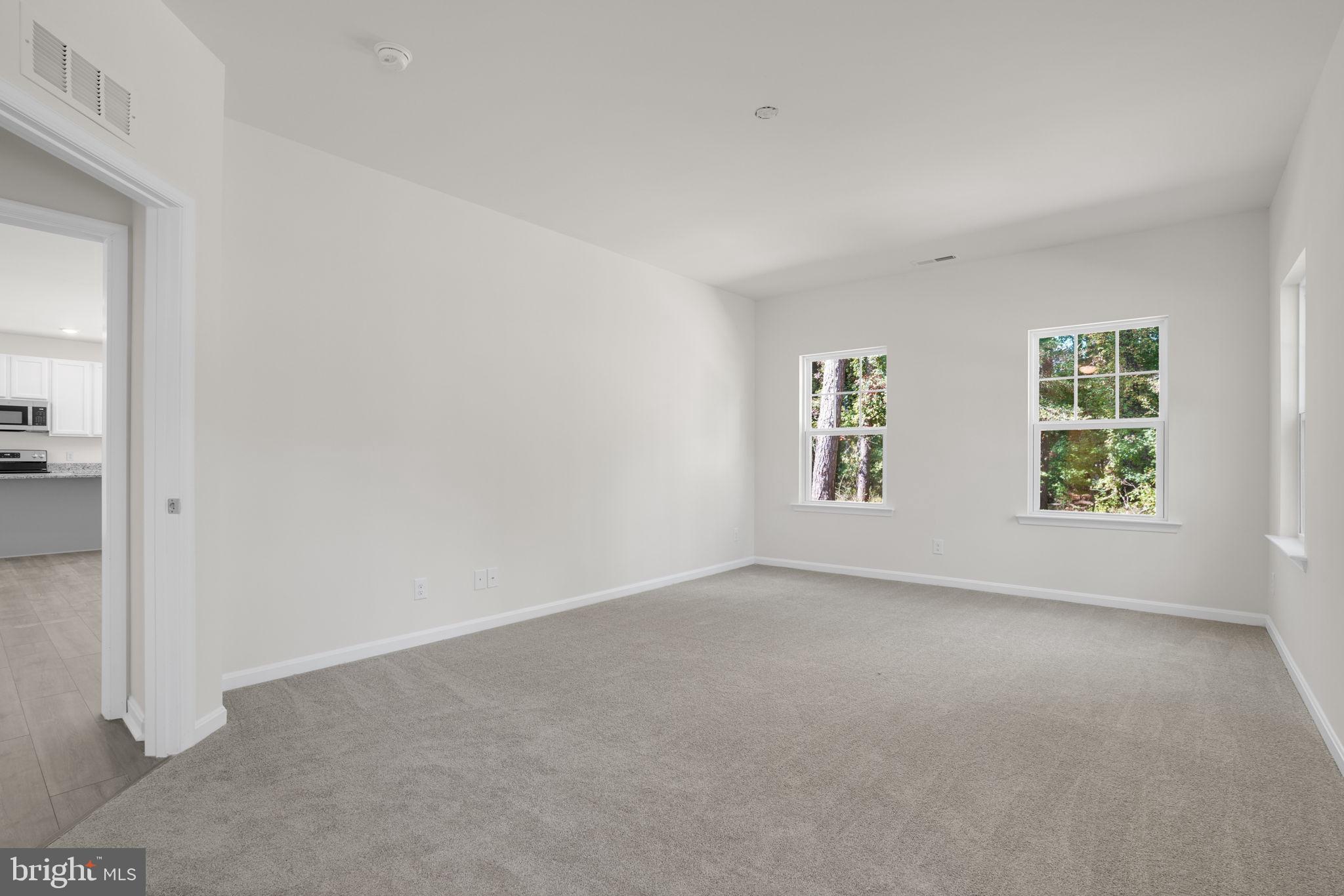 CAPTAIN'S COVE - Residential