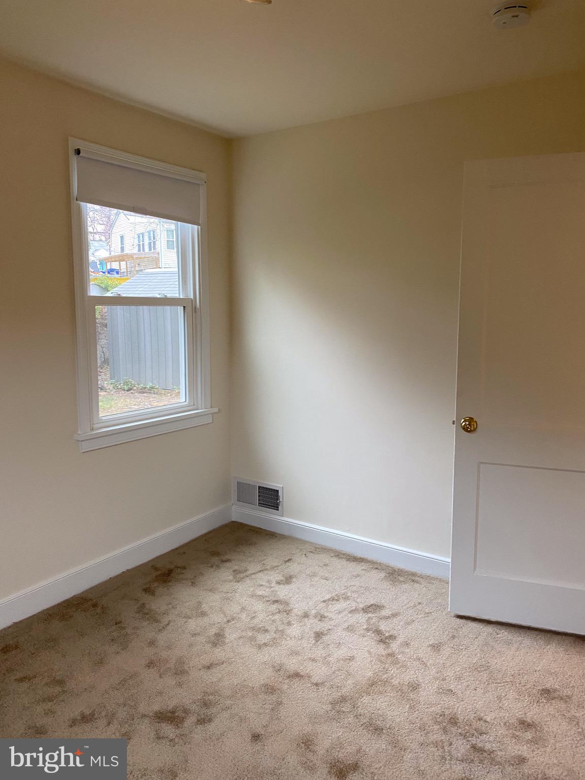 GLENMONT VILLAGE - Residential Lease