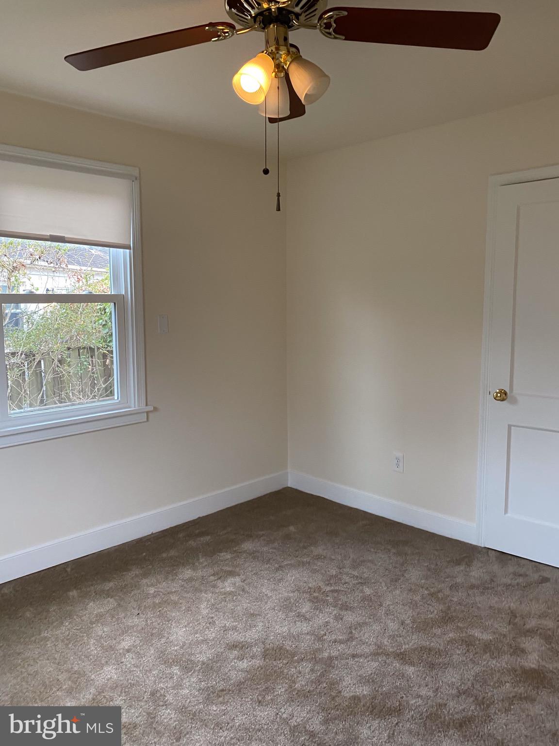 GLENMONT VILLAGE - Residential Lease