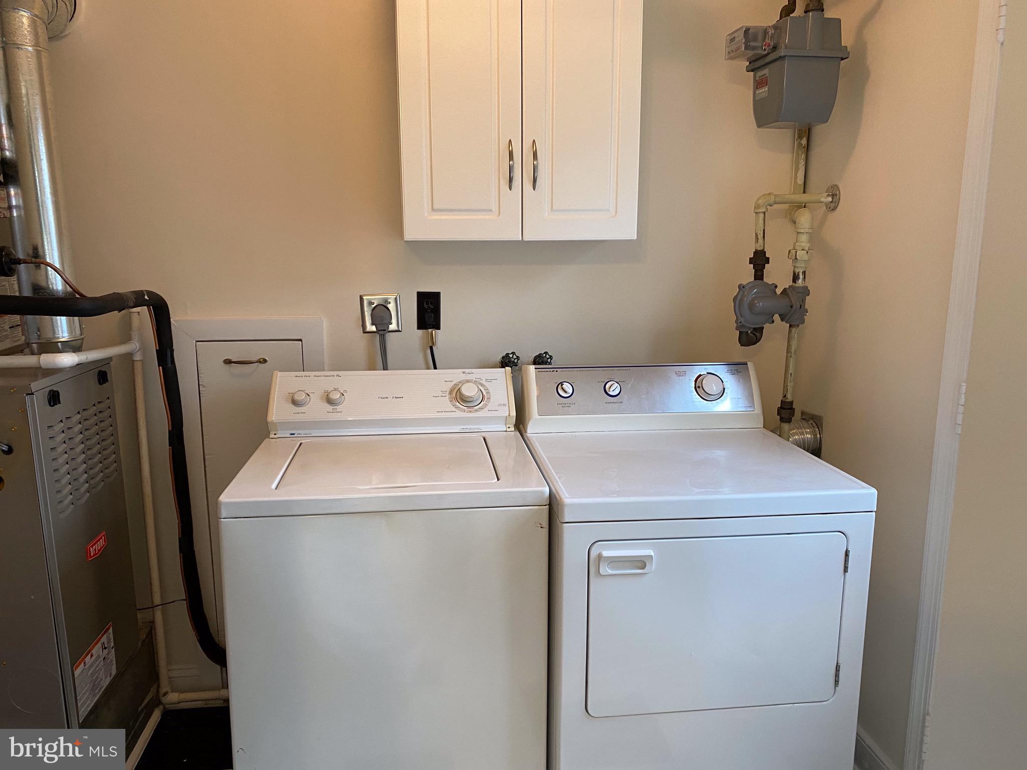 GLENMONT VILLAGE - Residential Lease