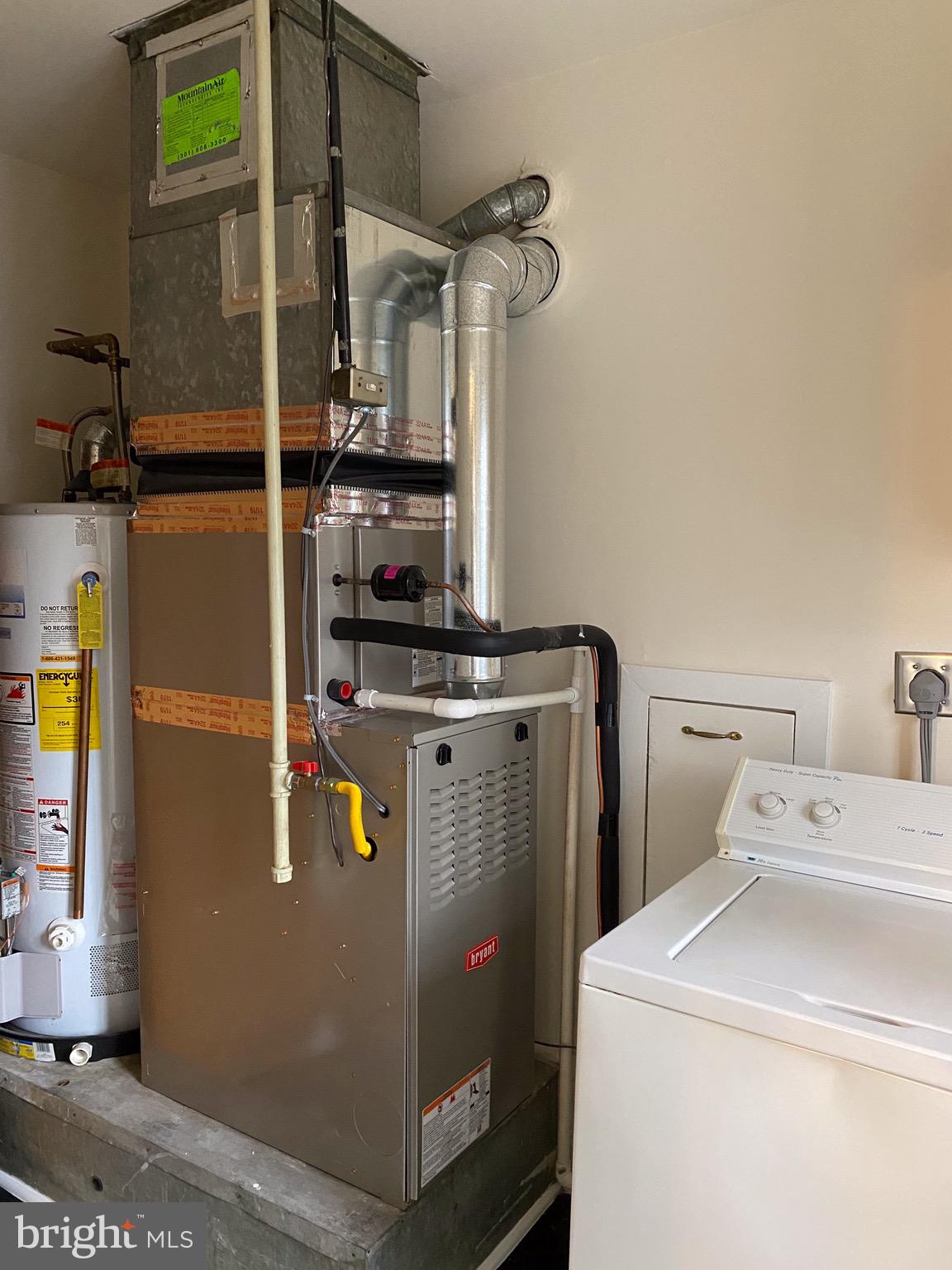 GLENMONT VILLAGE - Residential Lease