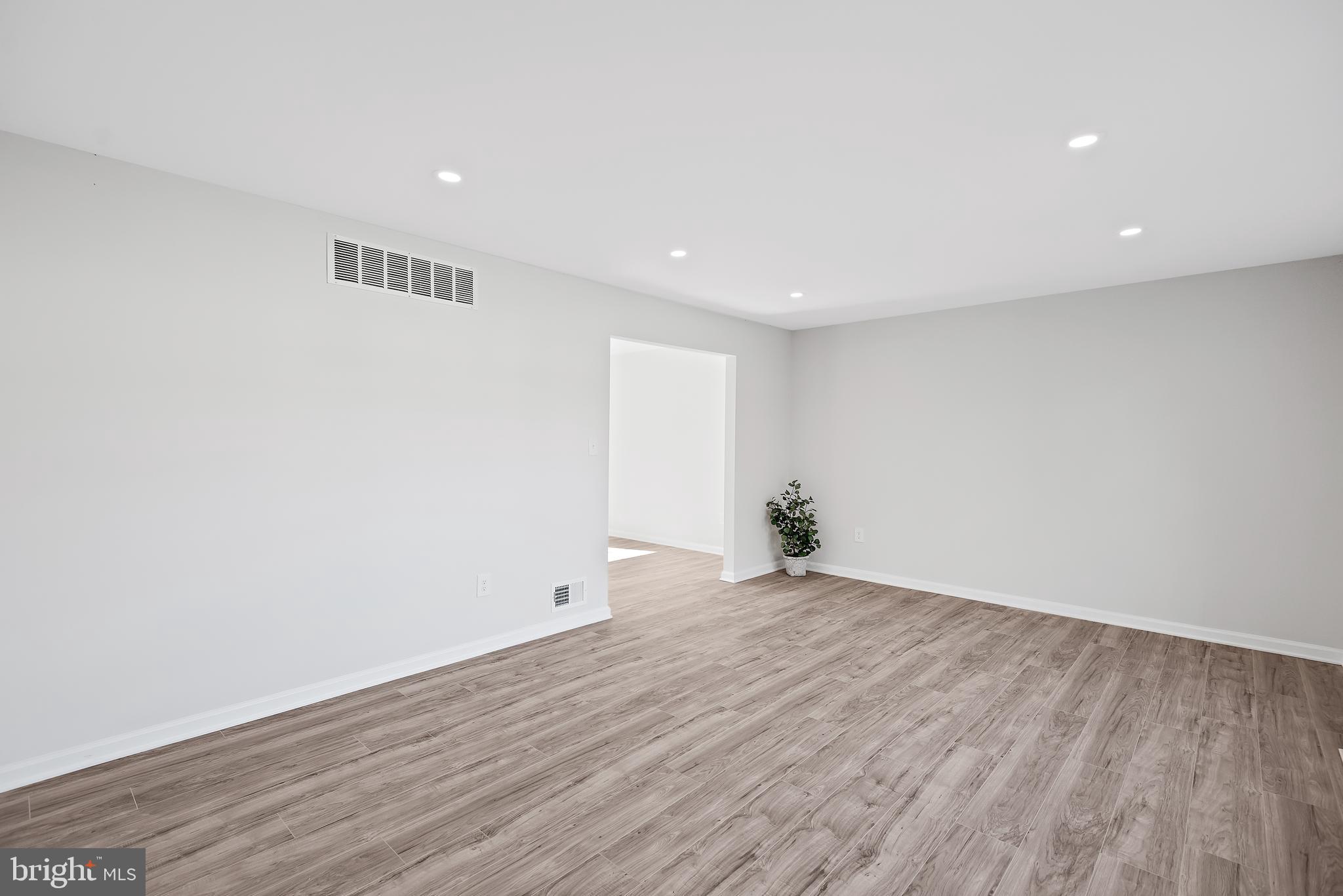 SPRINGDALE - Residential