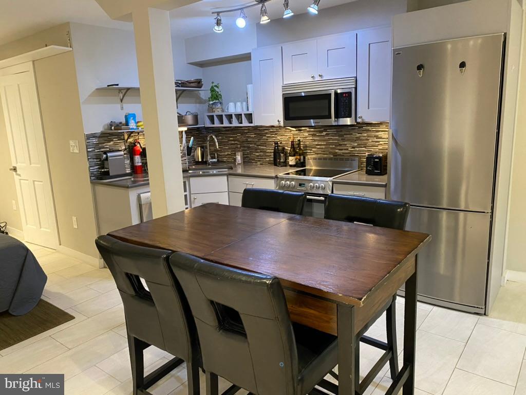 DUPONT - Residential Lease