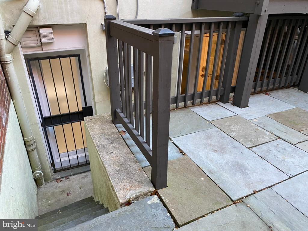DUPONT - Residential Lease