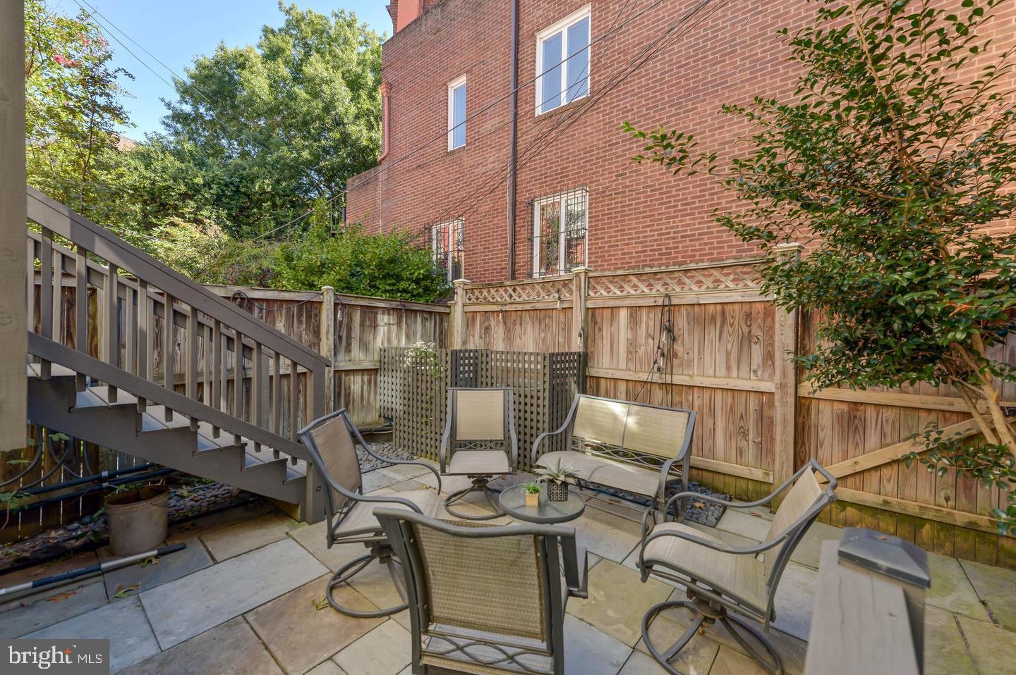 DUPONT - Residential Lease