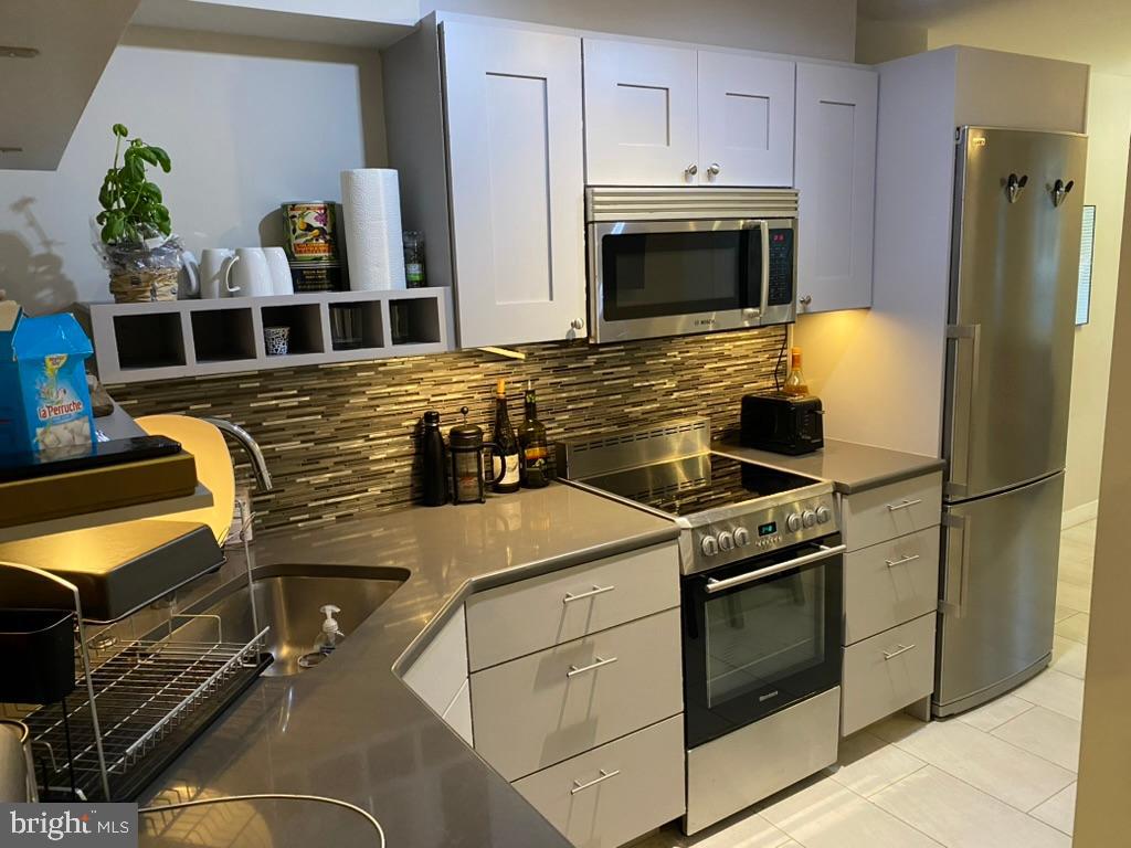 DUPONT - Residential Lease