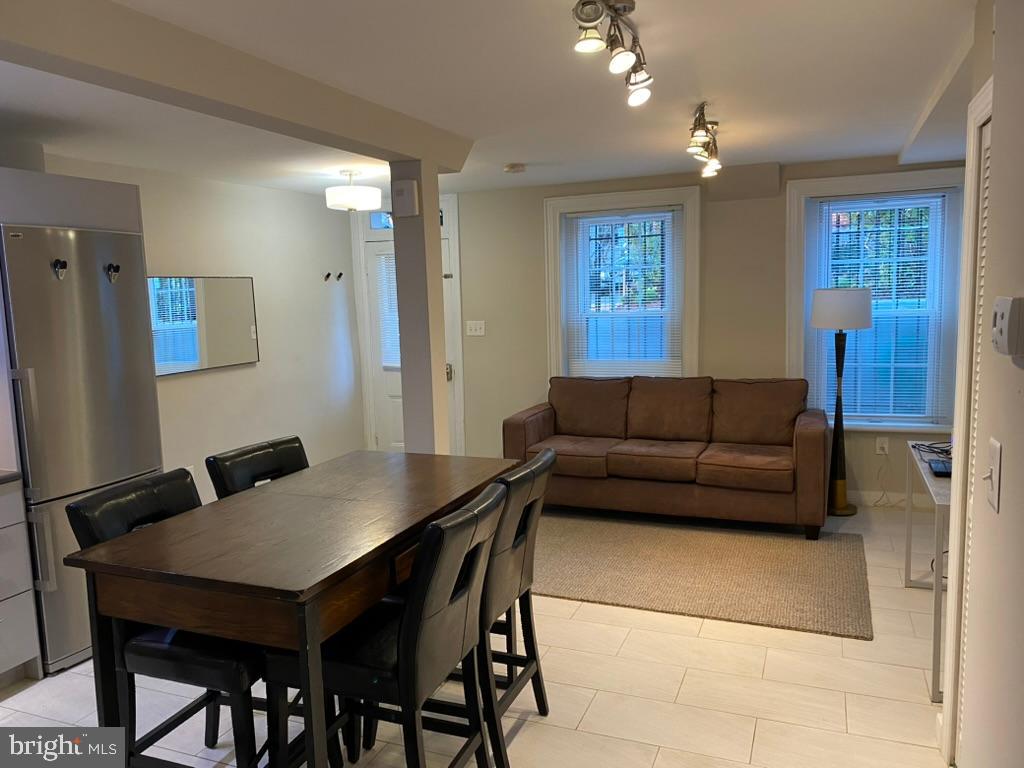 DUPONT - Residential Lease