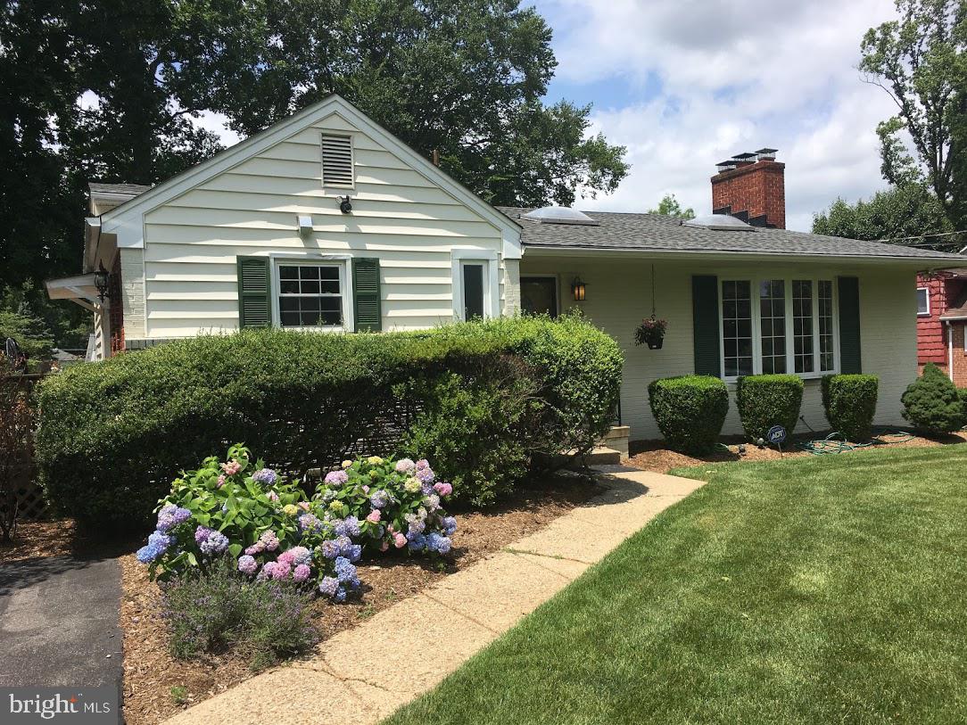 OAKWOOD KNOLLS - Residential Lease