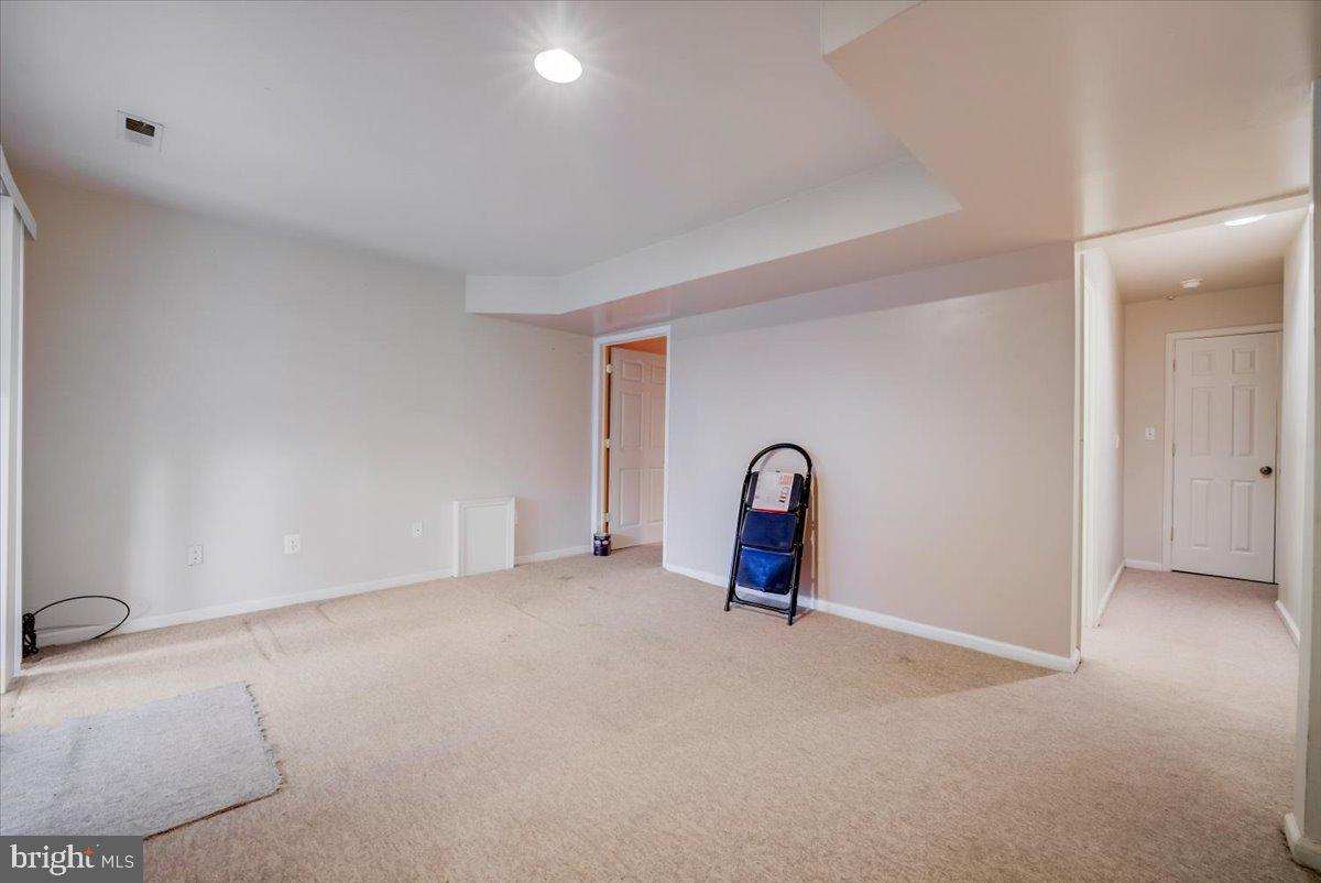 KINGS GRANT - Residential