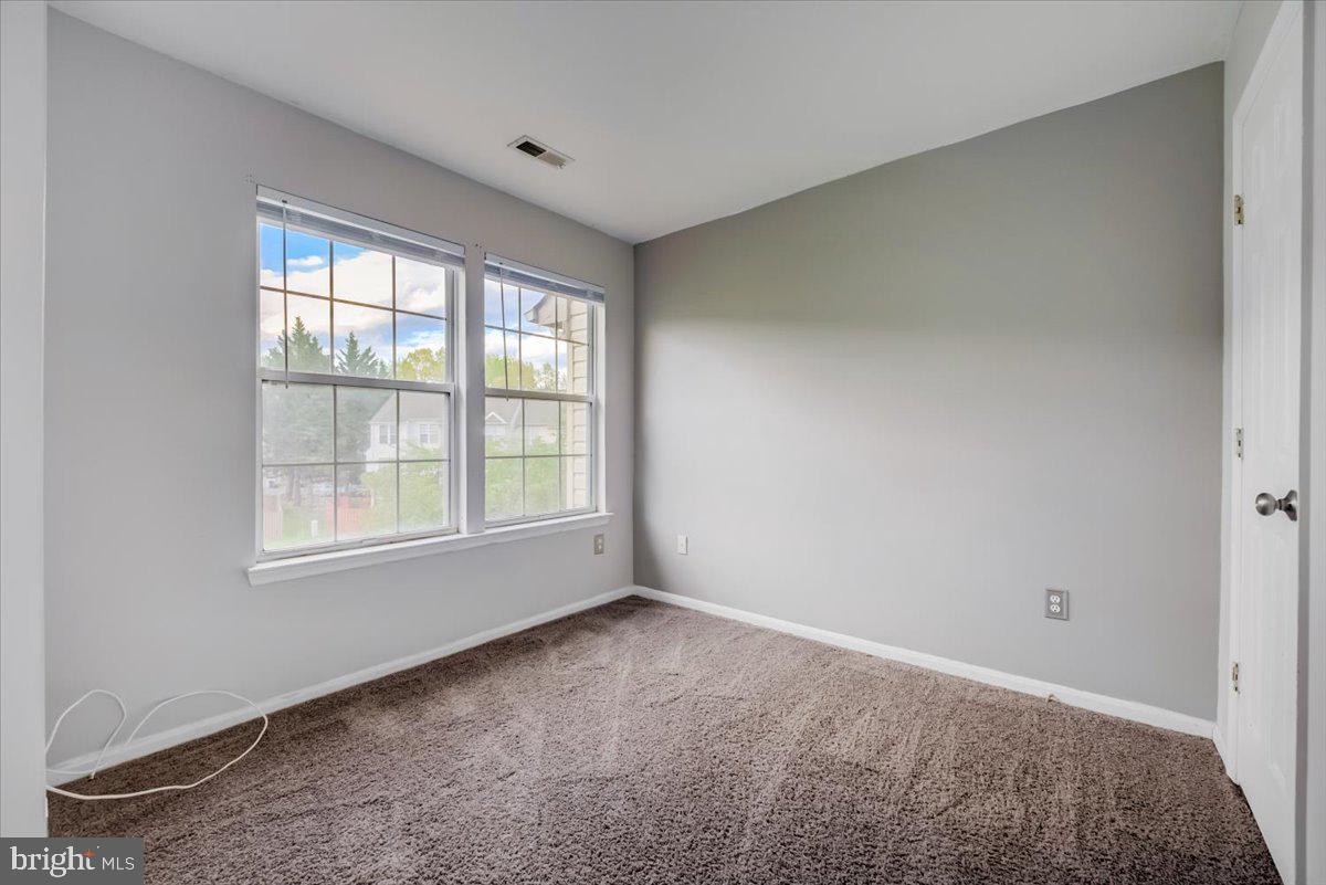 KINGS GRANT - Residential