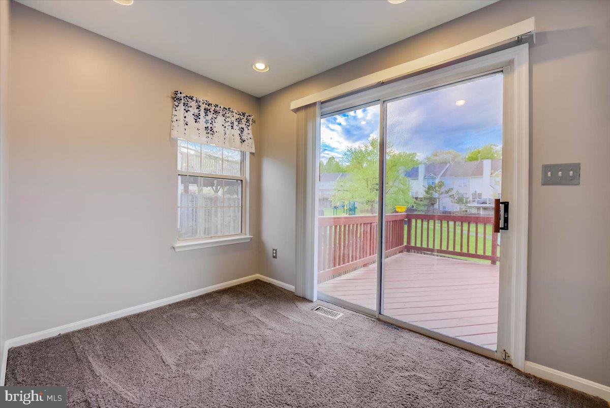 KINGS GRANT - Residential