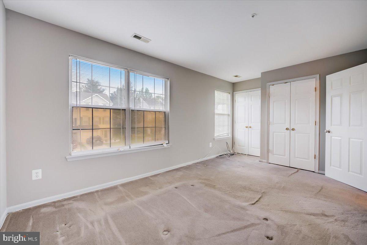 KINGS GRANT - Residential