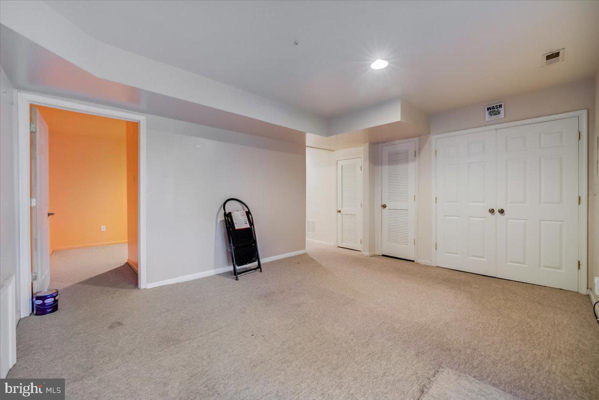 KINGS GRANT - Residential