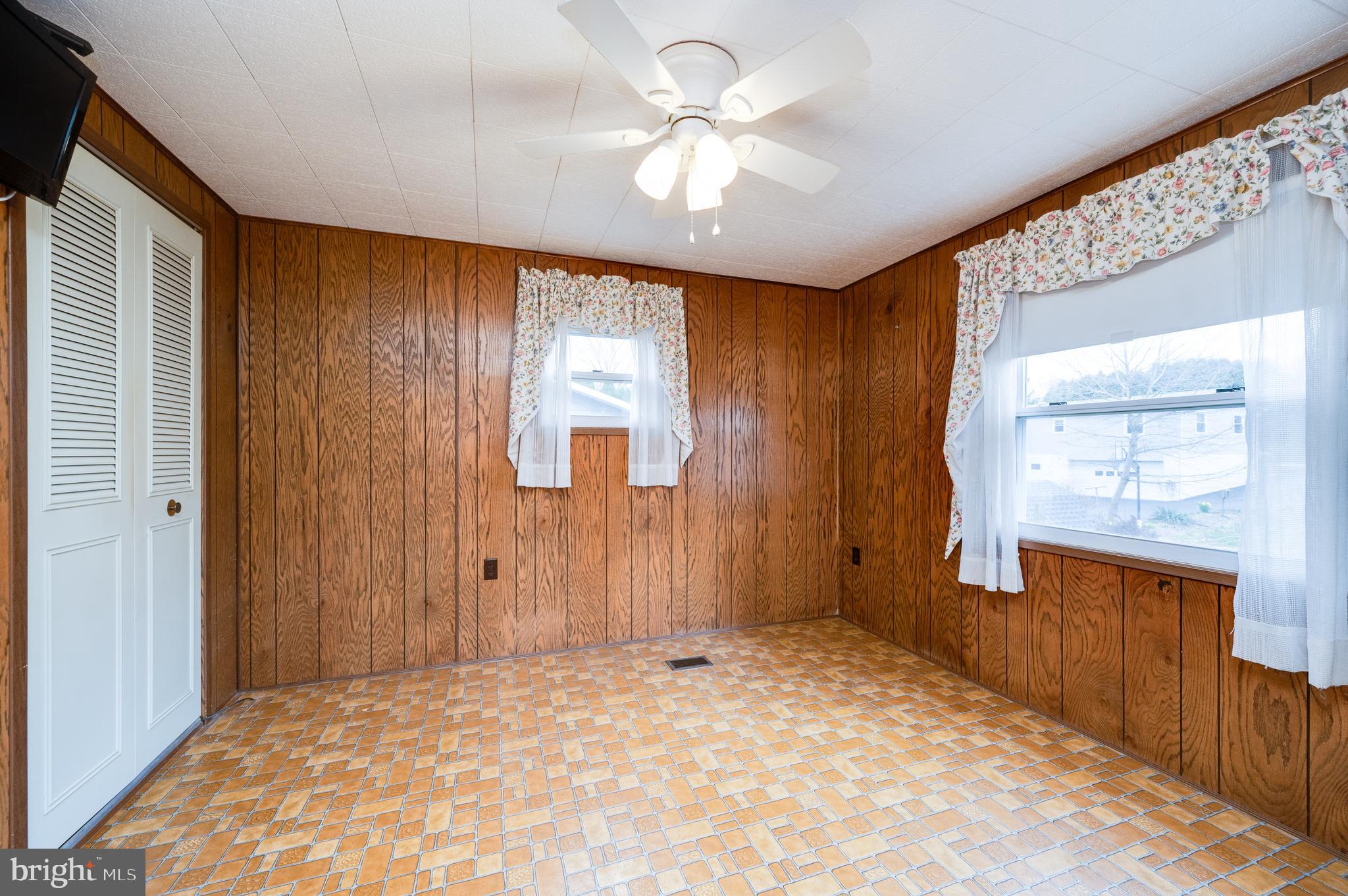 SADDLEBROOK - Residential