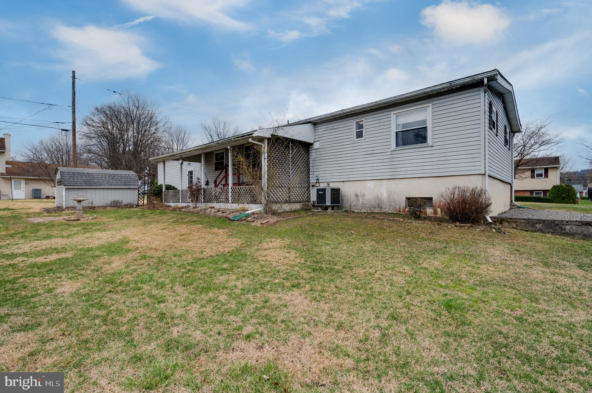 SADDLEBROOK - Residential