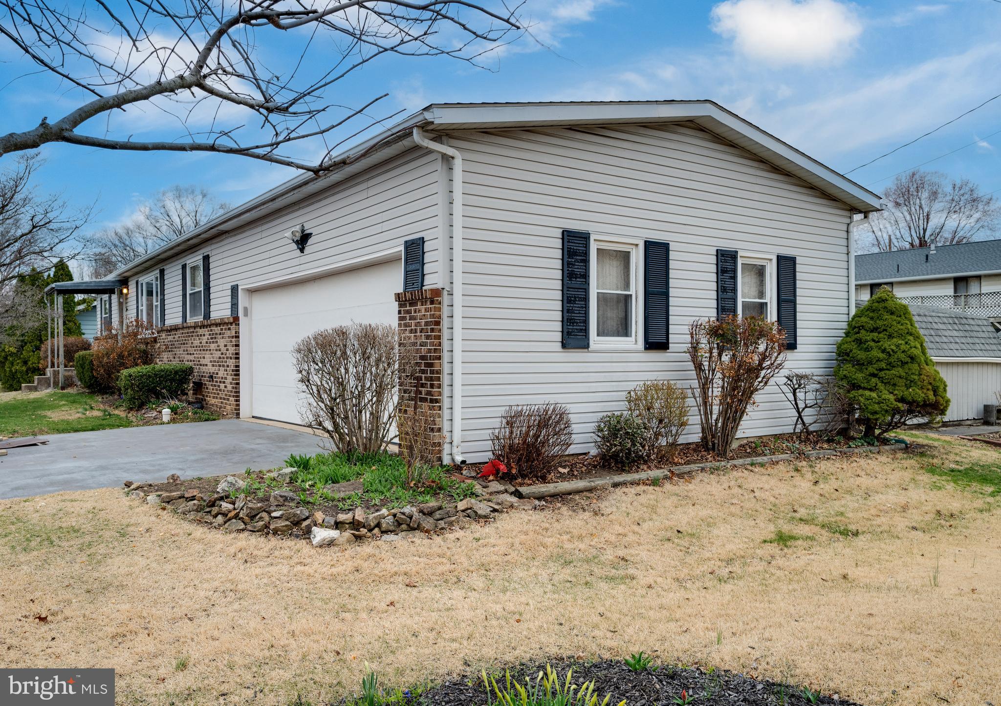 SADDLEBROOK - Residential