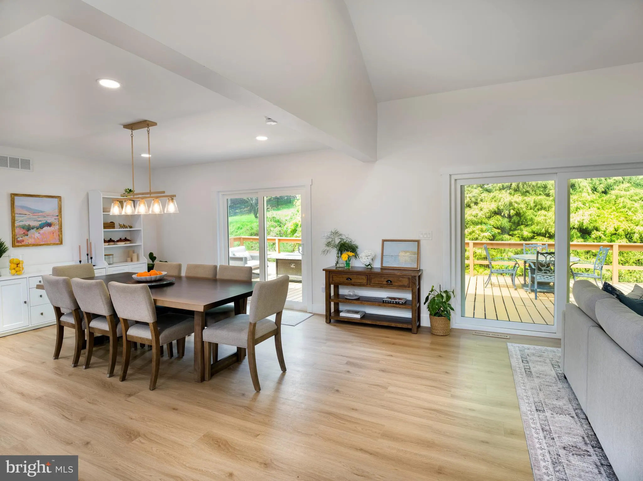 Villanova, Pennsylvania 19085, United States, 4 Bedrooms Bedrooms, ,4 BathroomsBathrooms,Residential,Active,183253