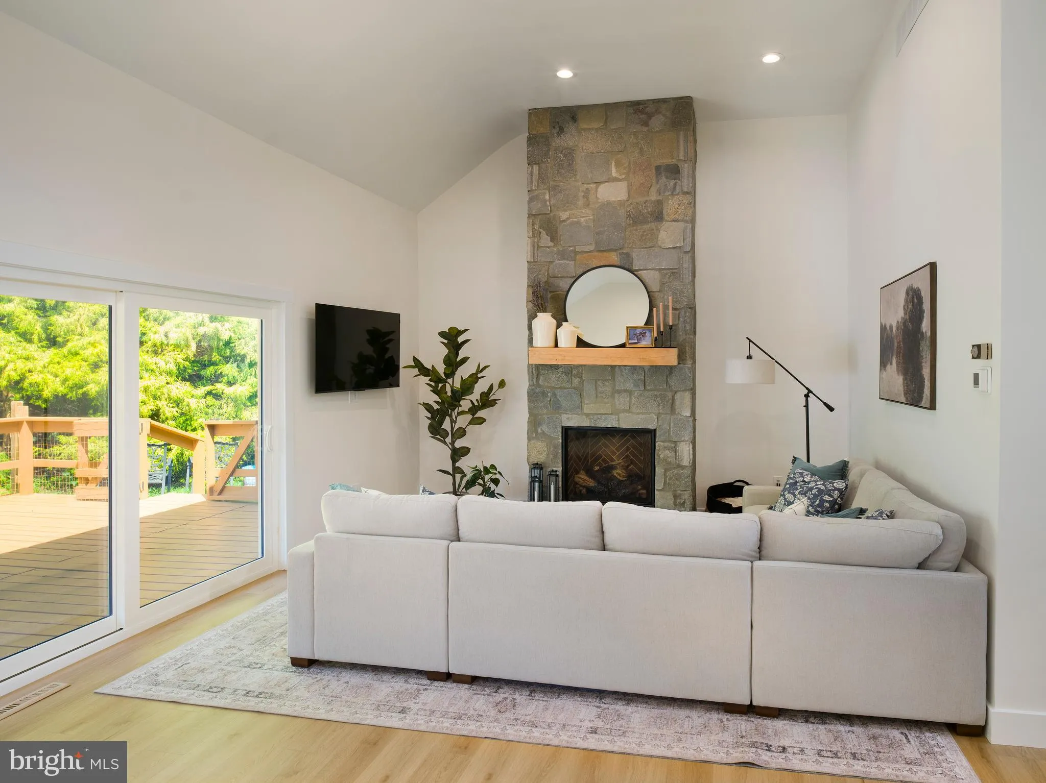 Villanova, Pennsylvania 19085, United States, 4 Bedrooms Bedrooms, ,4 BathroomsBathrooms,Residential,Active,183253