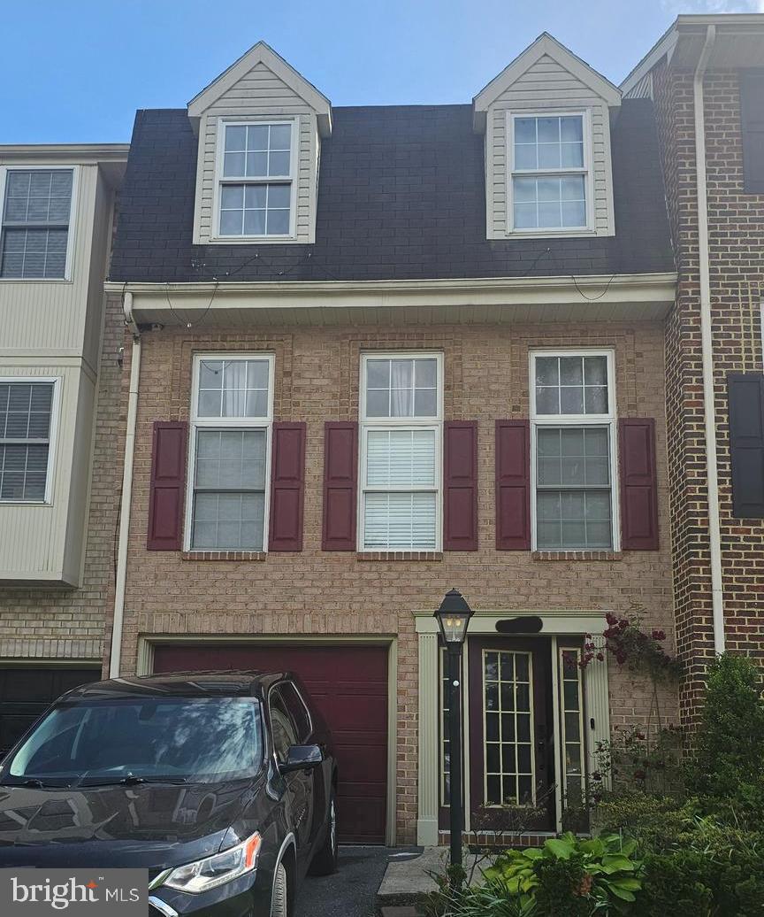 INVESTOR ALERT - good home at a fair price. Needs a little TLC. 200 amp service. Gas tankless hot water heater. Heat pump for Heat and A/C. Family room with corner fireplace. Private deck and patio. Three bedrooms. Two and a half baths. Enjoy the pool and all the amenities