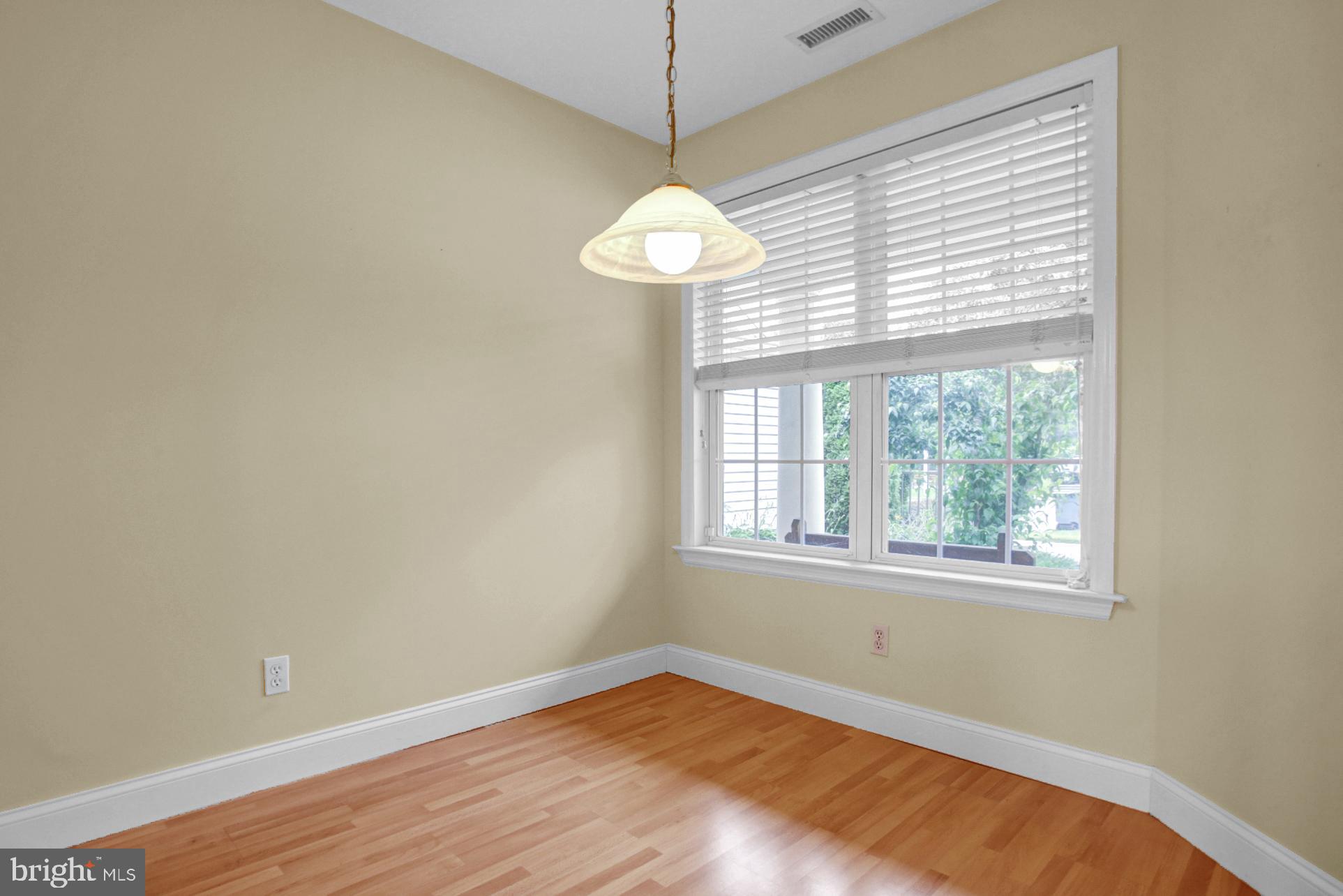 OAK HILL - Residential