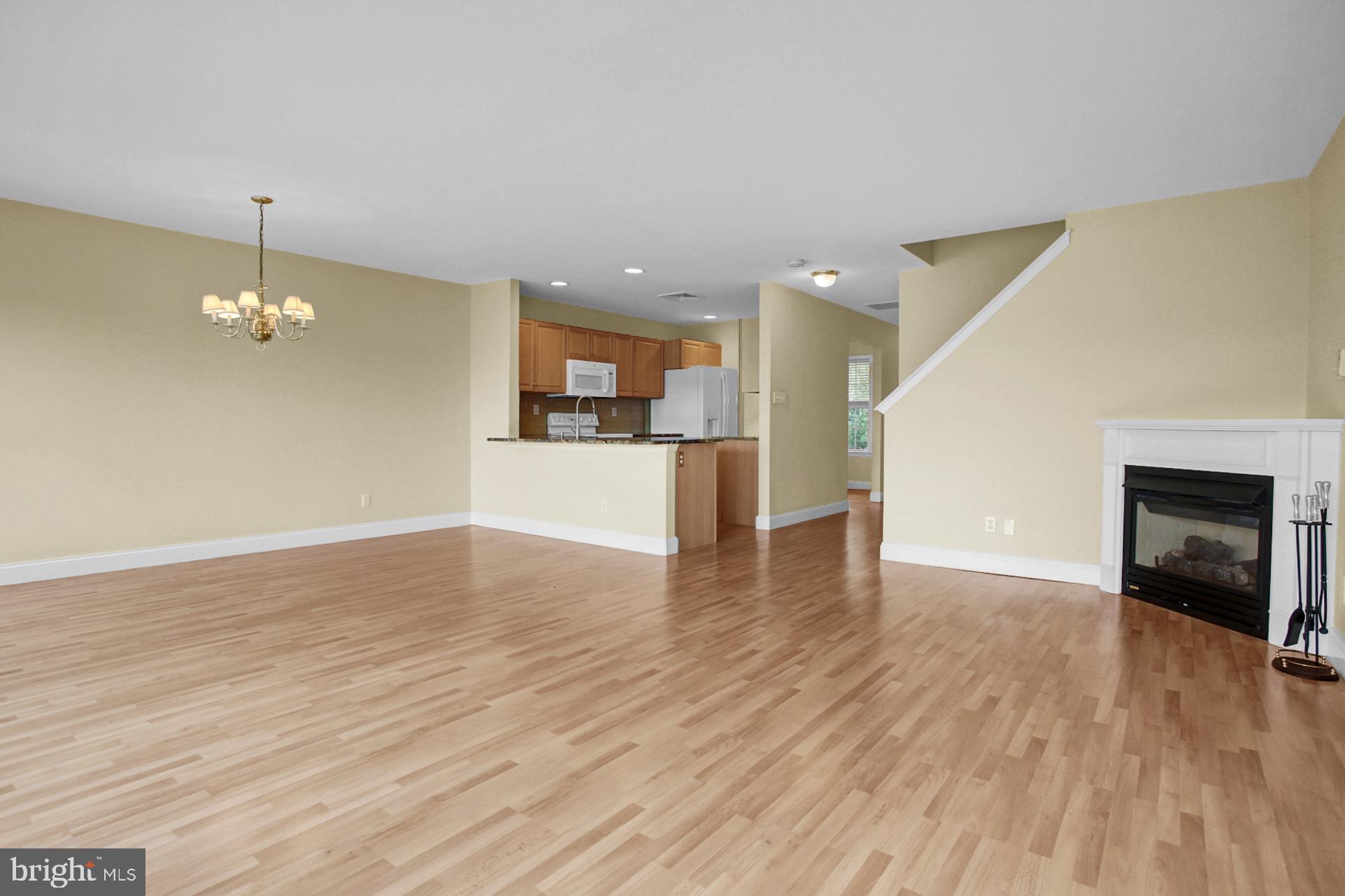 OAK HILL - Residential