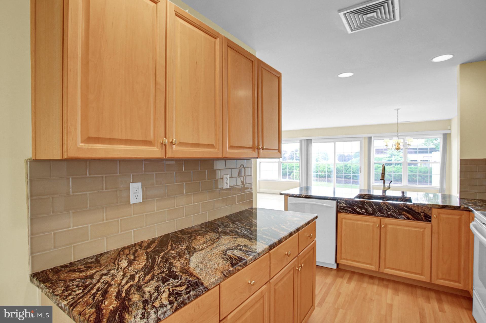 OAK HILL - Residential