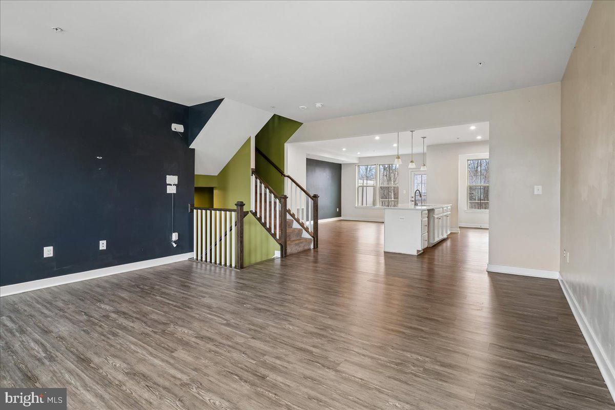 TIMOTHY BRANCH TOWNS - Residential