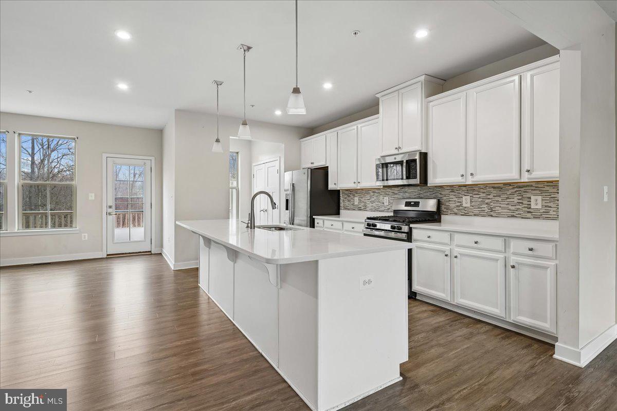 TIMOTHY BRANCH TOWNS - Residential