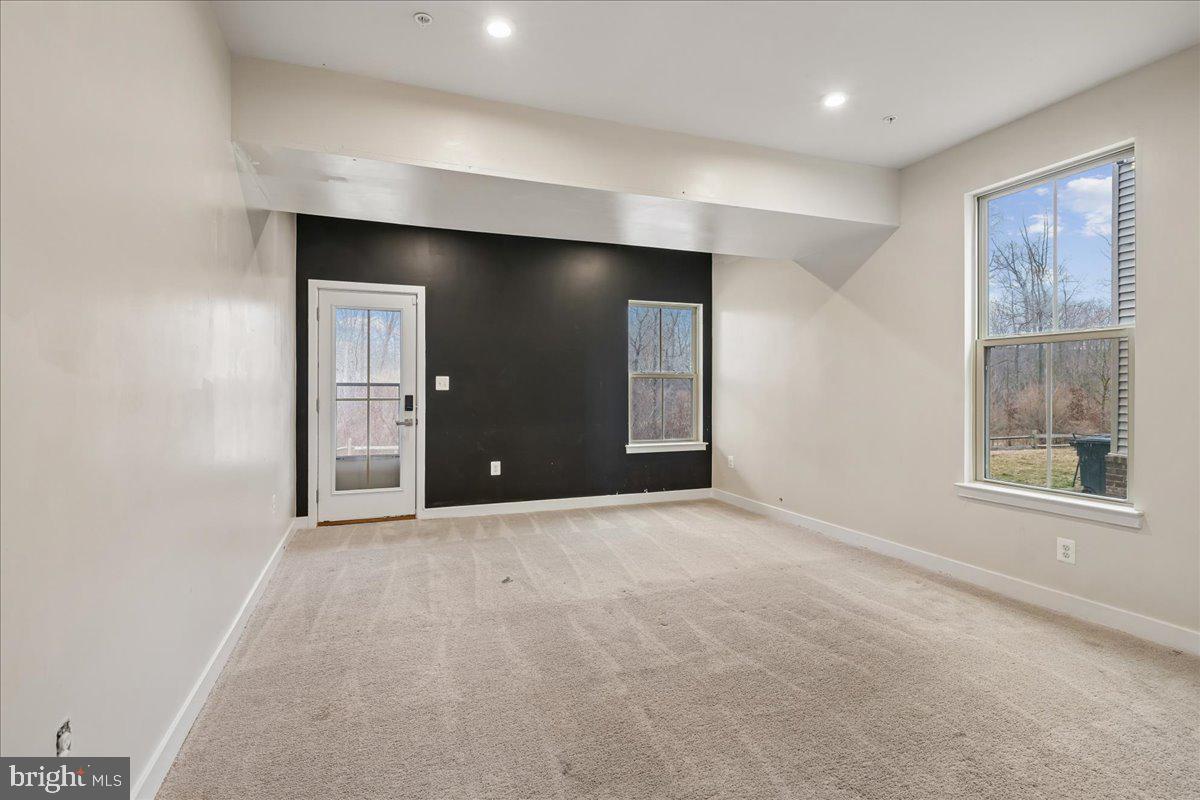 TIMOTHY BRANCH TOWNS - Residential