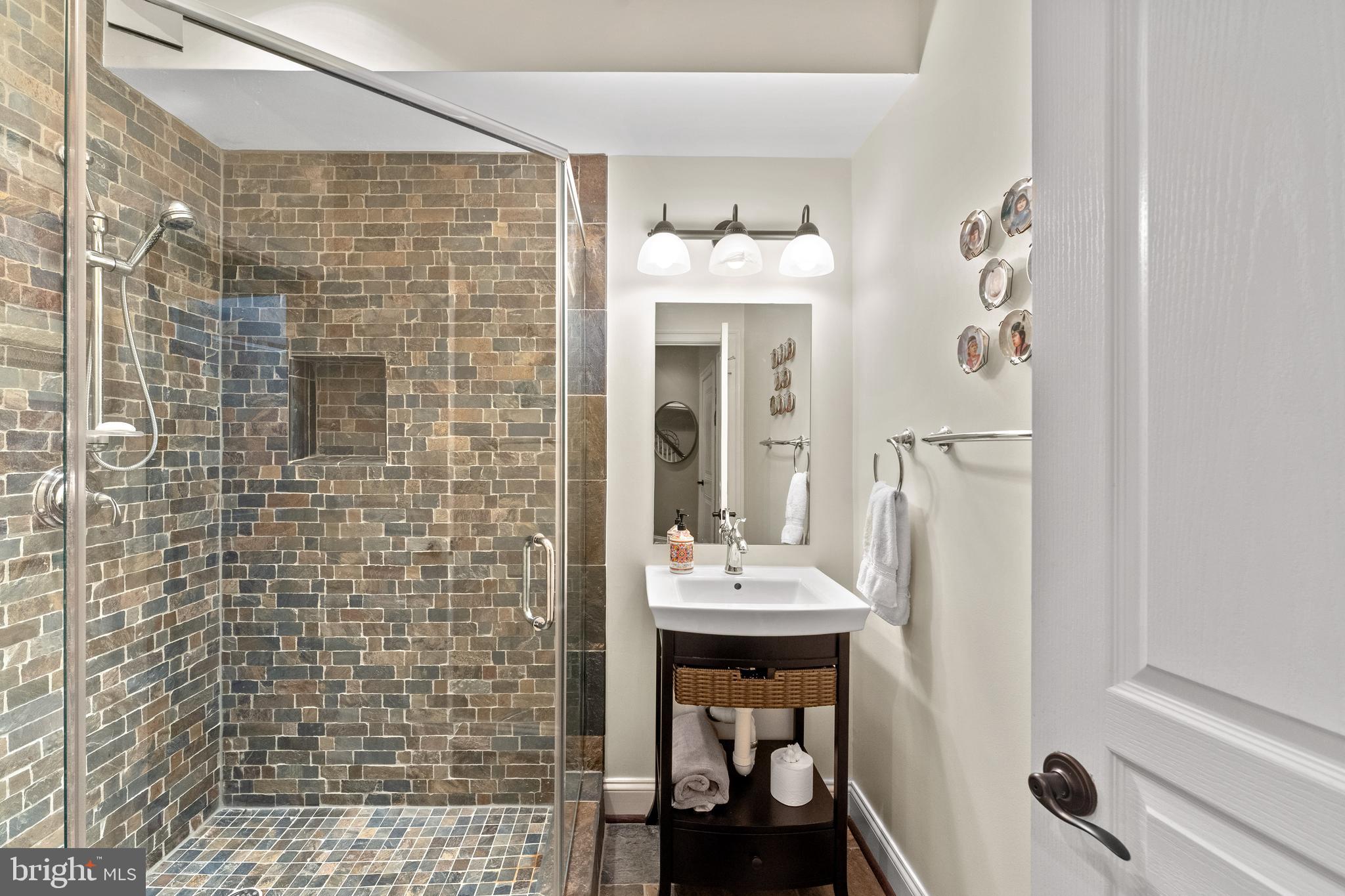 LACEY FOREST - Residential