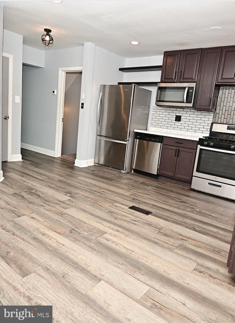 Townhouse For Rent - 4718 Blue Ridge Avenue<br/> BALTIMORE, MD 21206