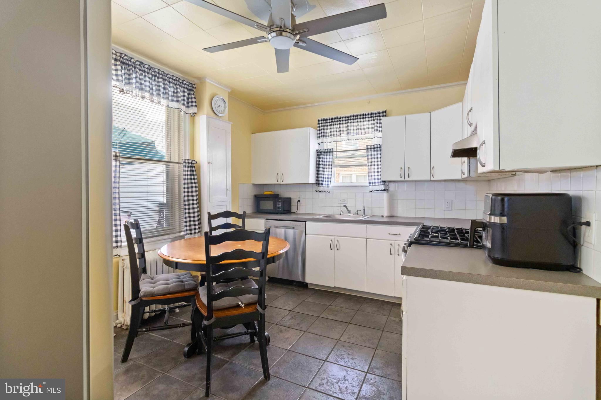 FRANKFORD - Residential