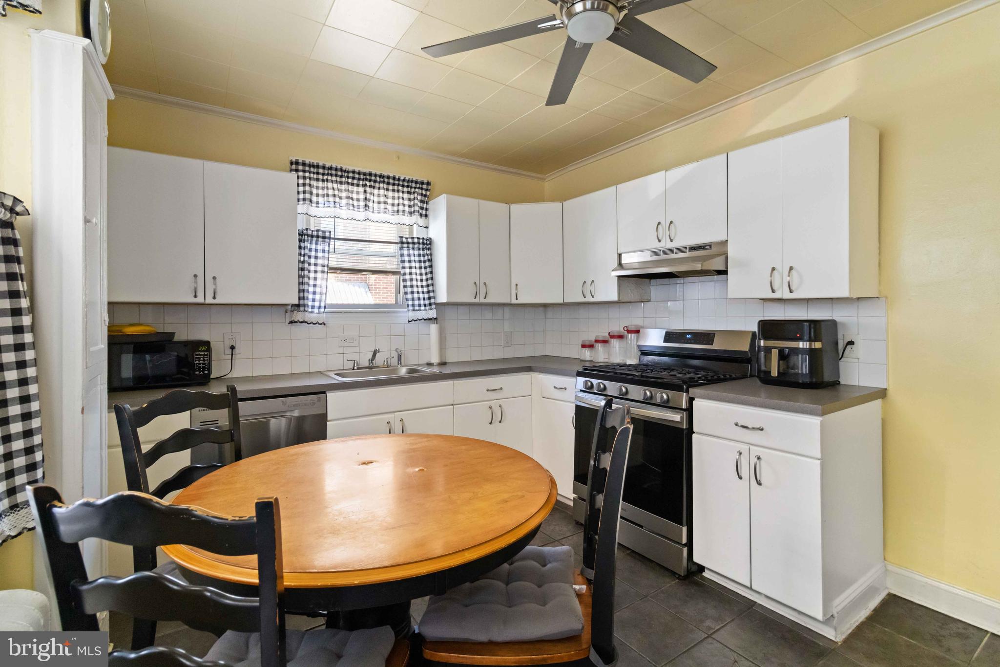 FRANKFORD - Residential