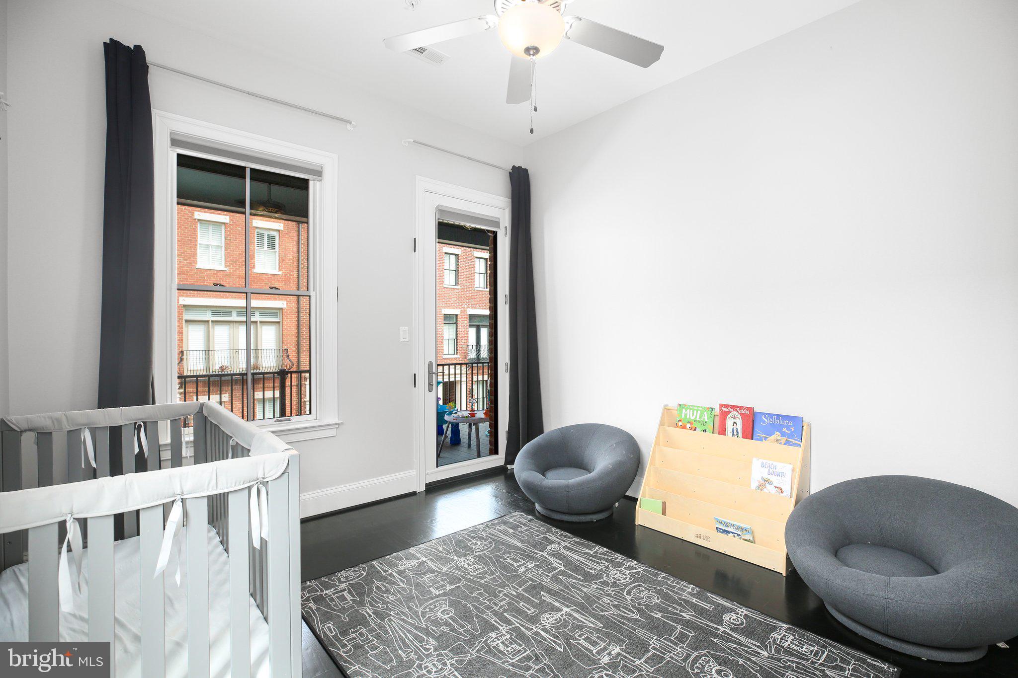 AMELIA SQUARE - Residential