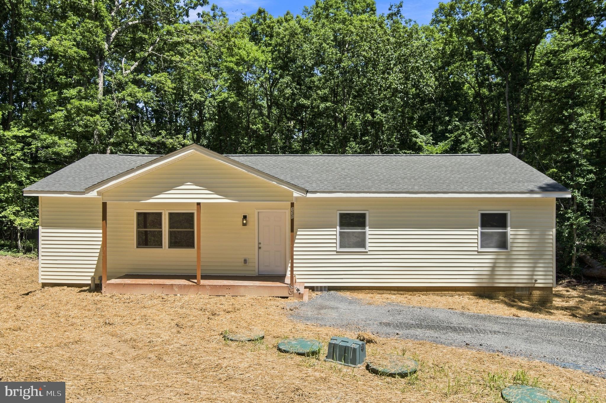 135 YARNELL COURT