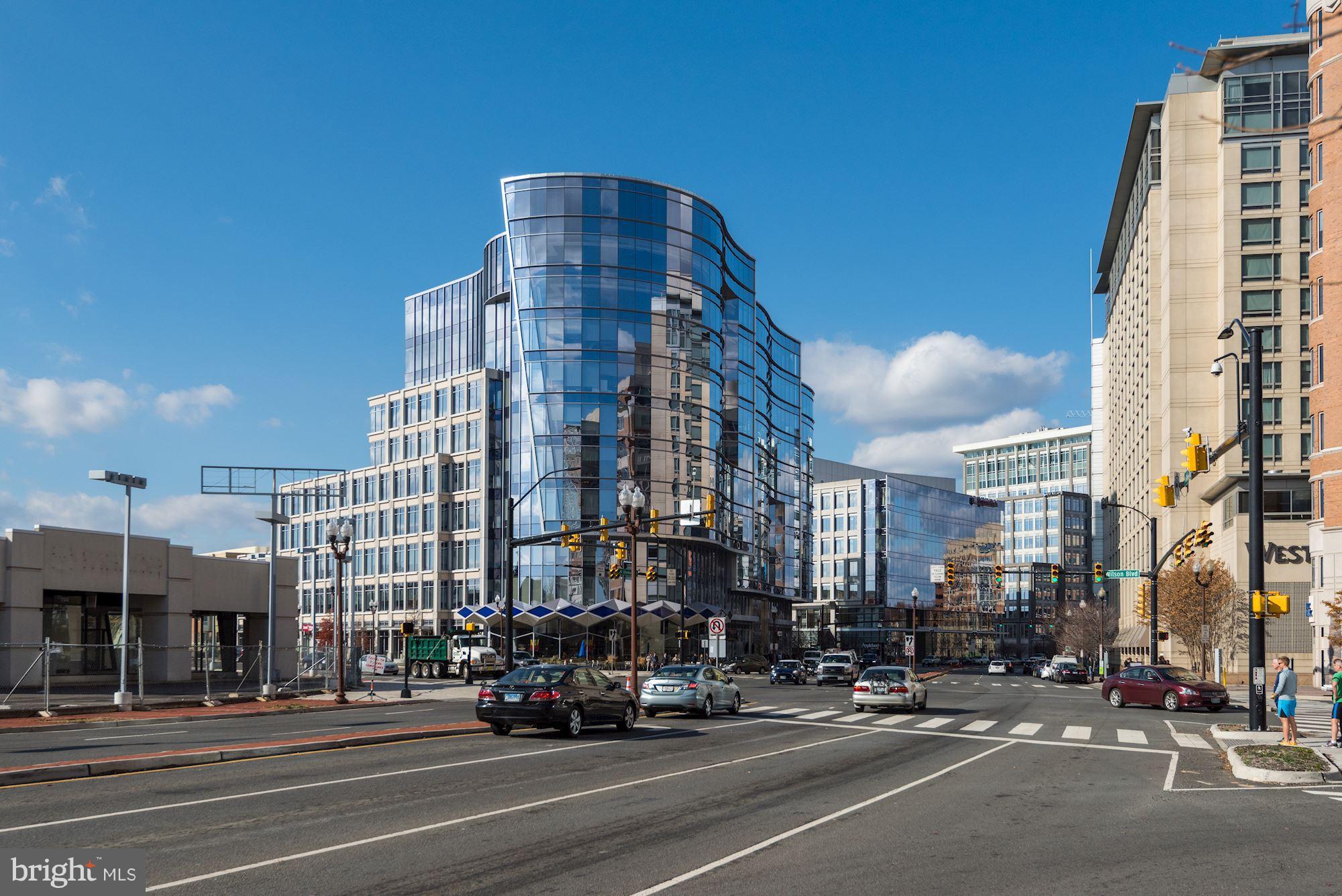 WINDSOR PLAZA - Residential