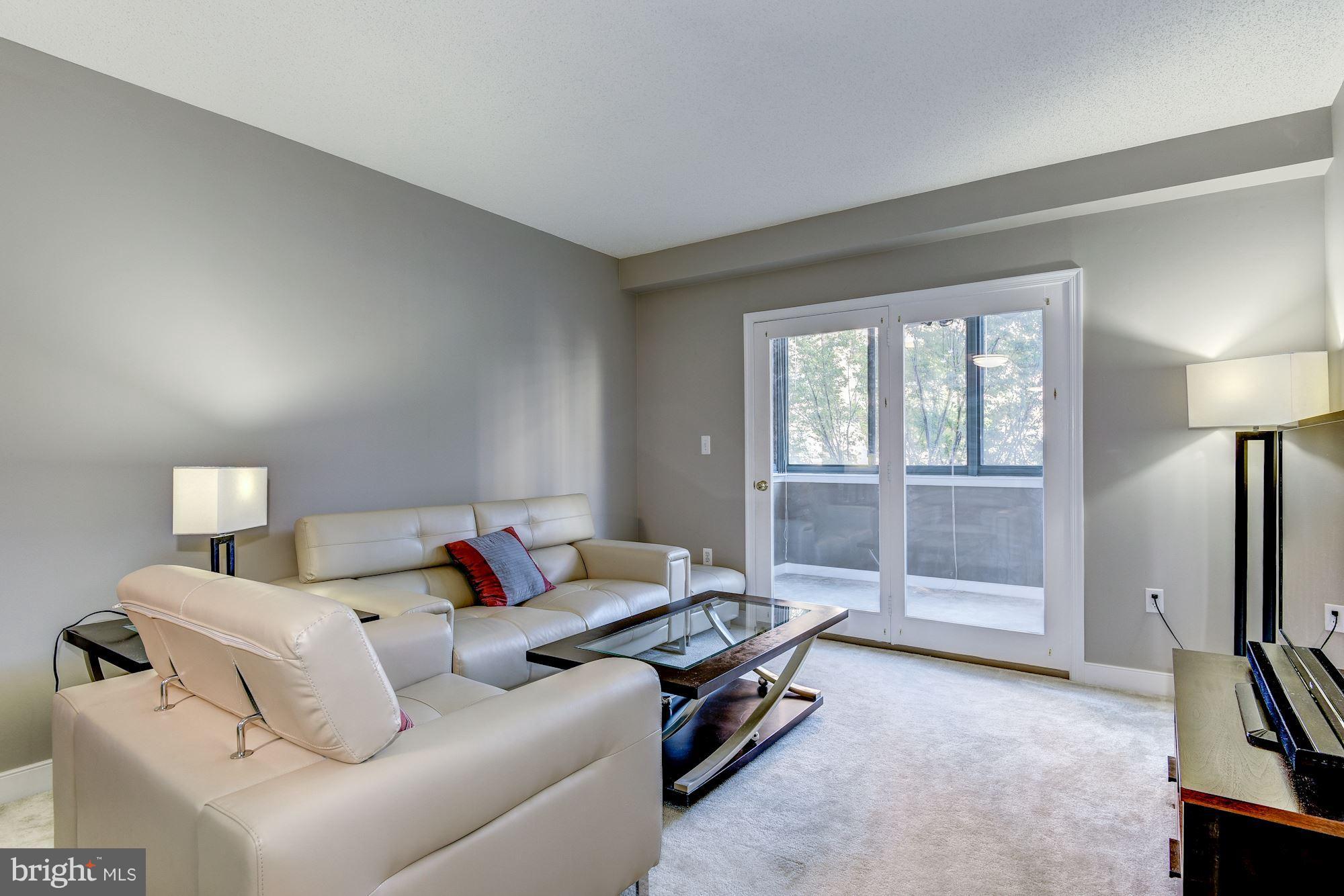 WINDSOR PLAZA - Residential