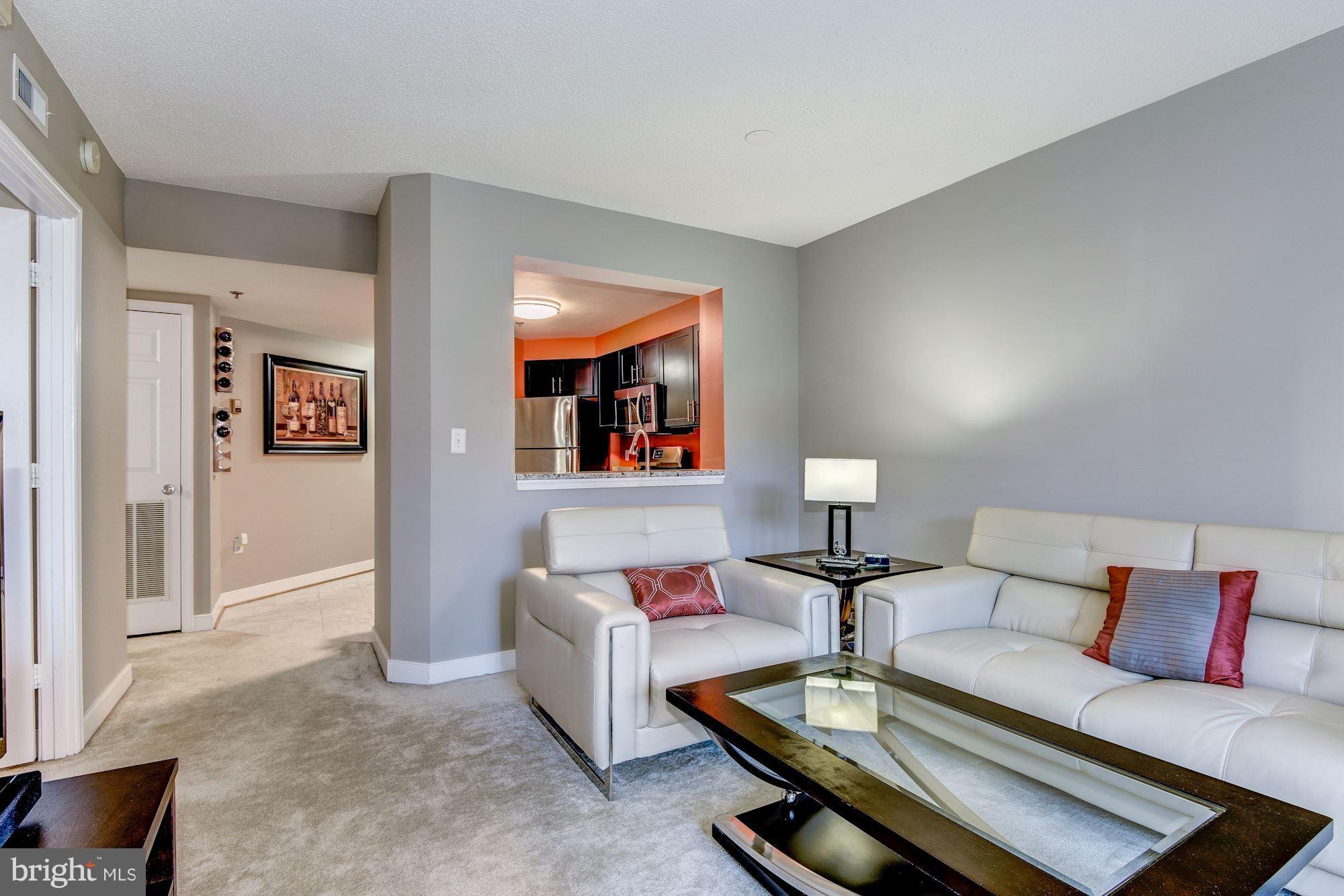 WINDSOR PLAZA - Residential