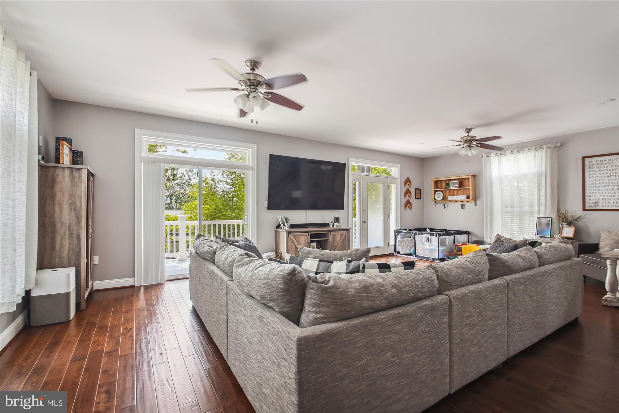 CARROLLTON MANOR - Residential Lease