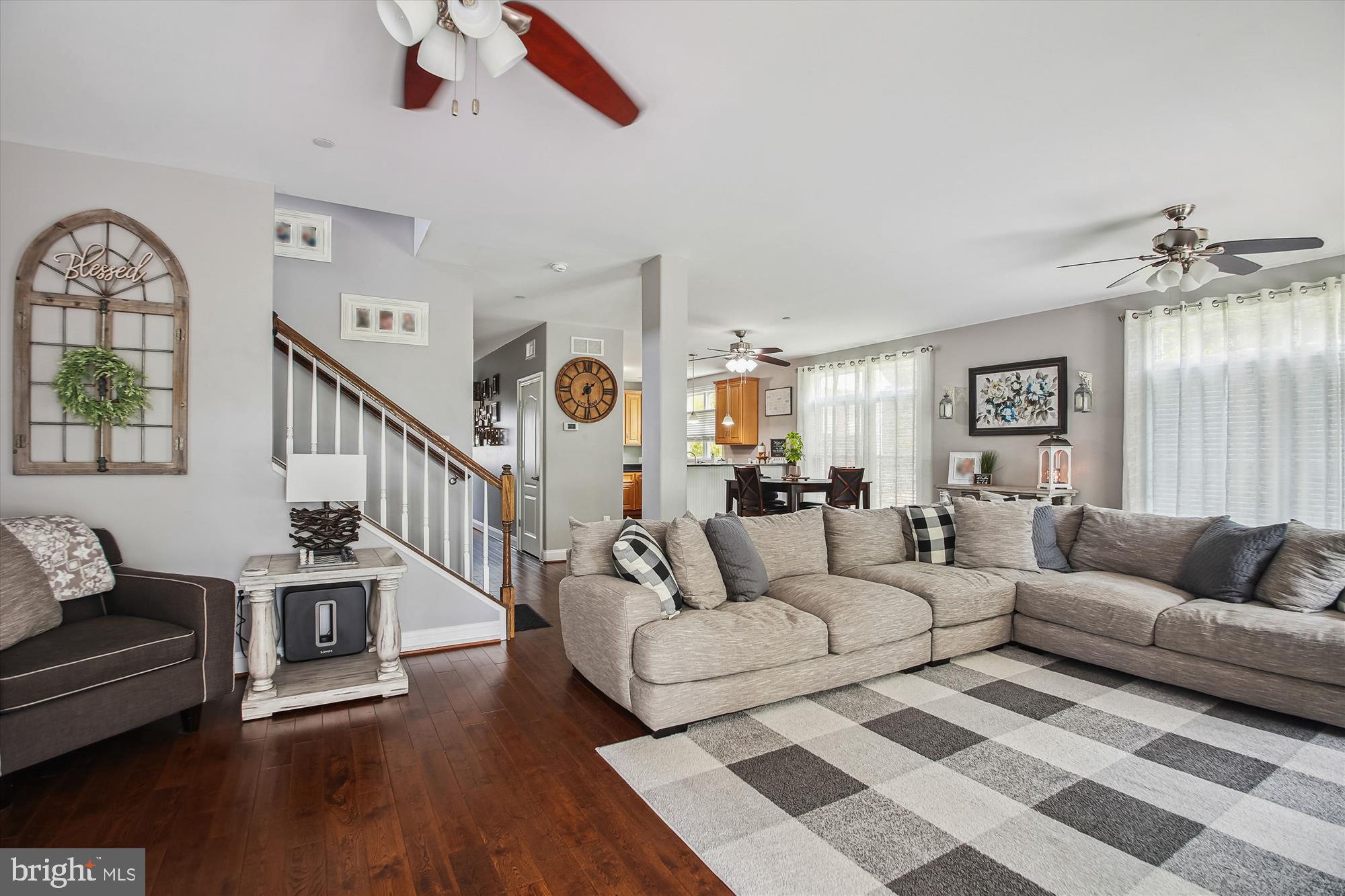 CARROLLTON MANOR - Residential Lease