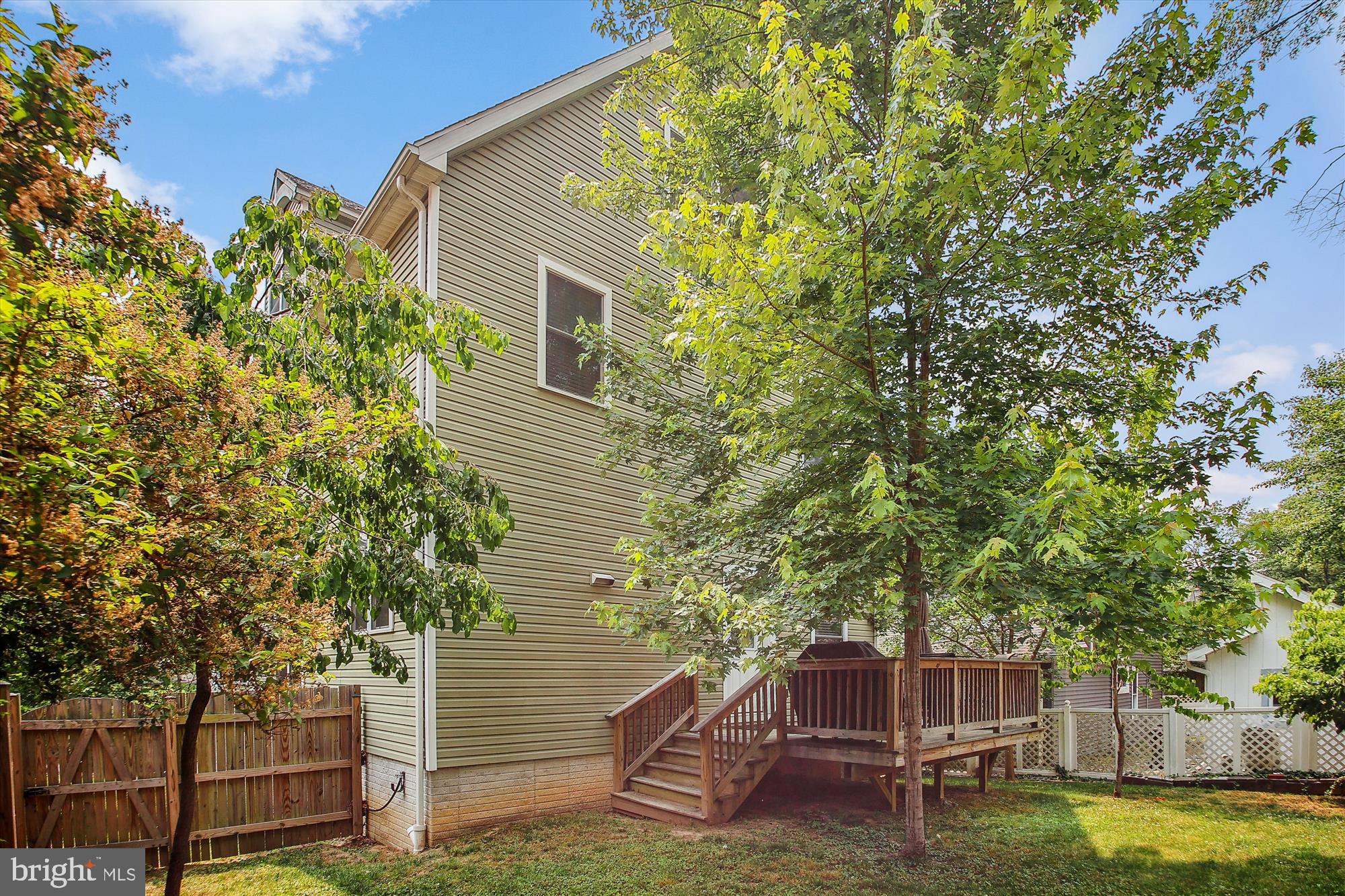 CARROLLTON MANOR - Residential Lease