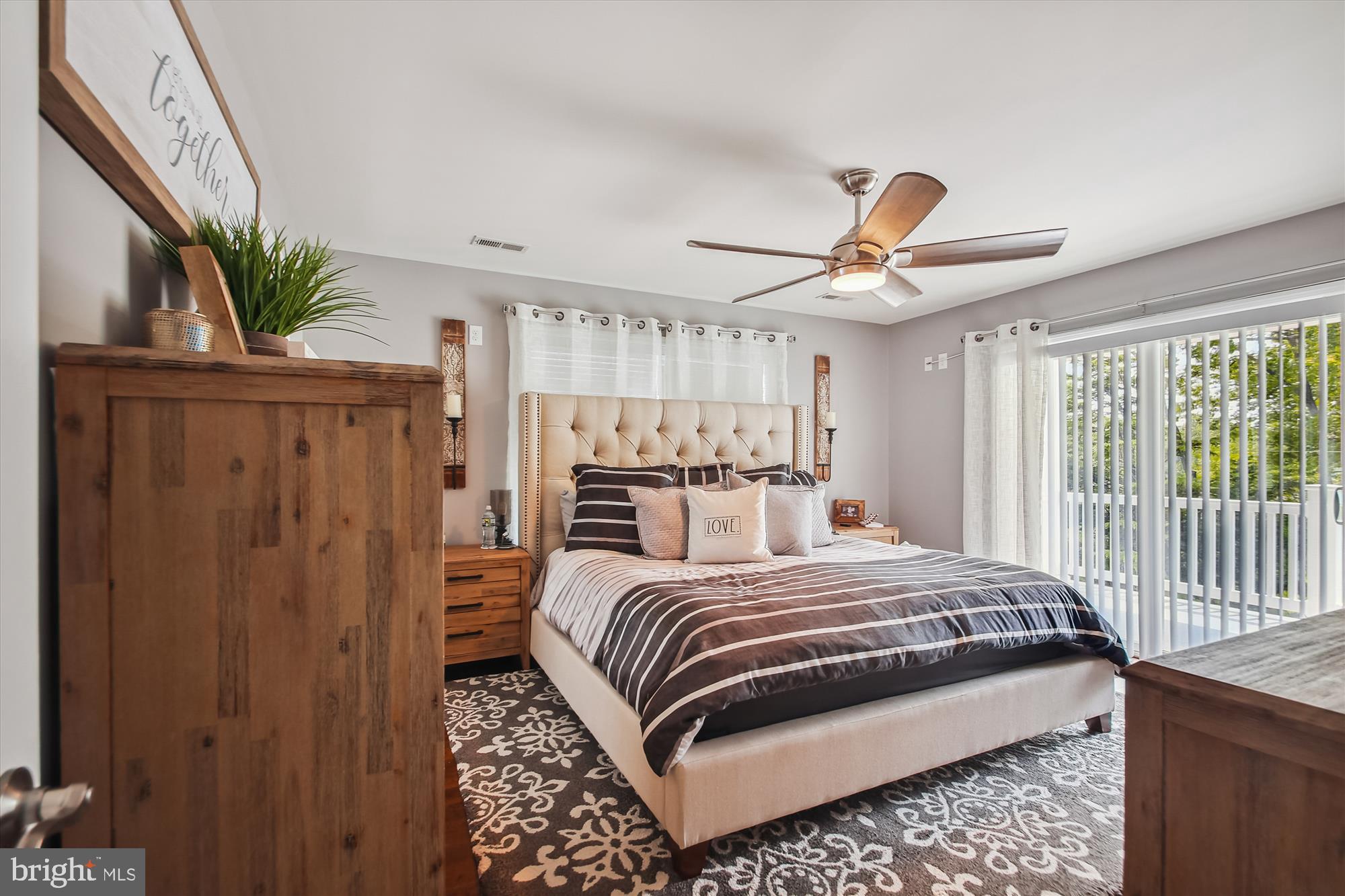 CARROLLTON MANOR - Residential Lease