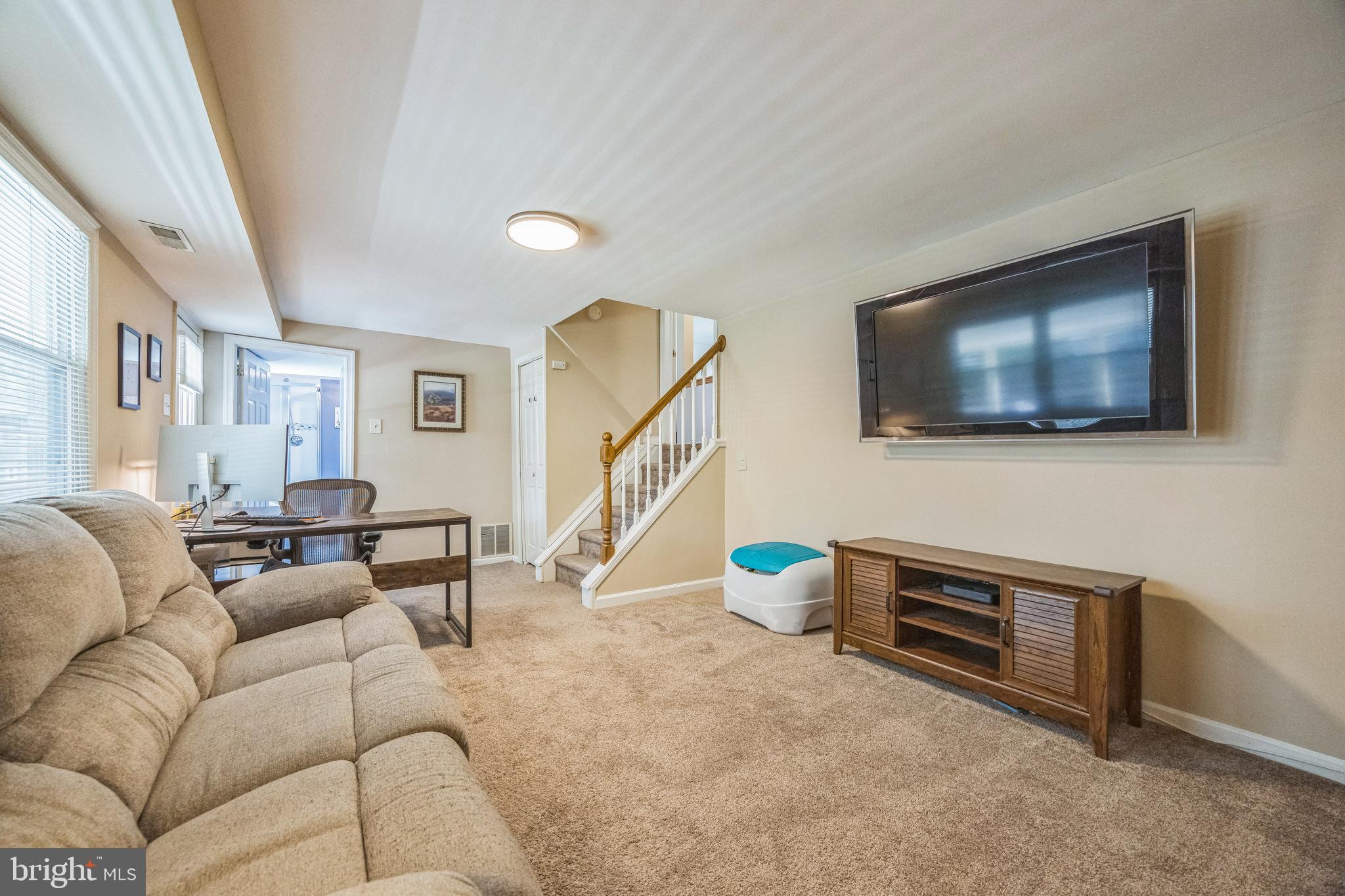 1515 BEVERLY TERRACE
